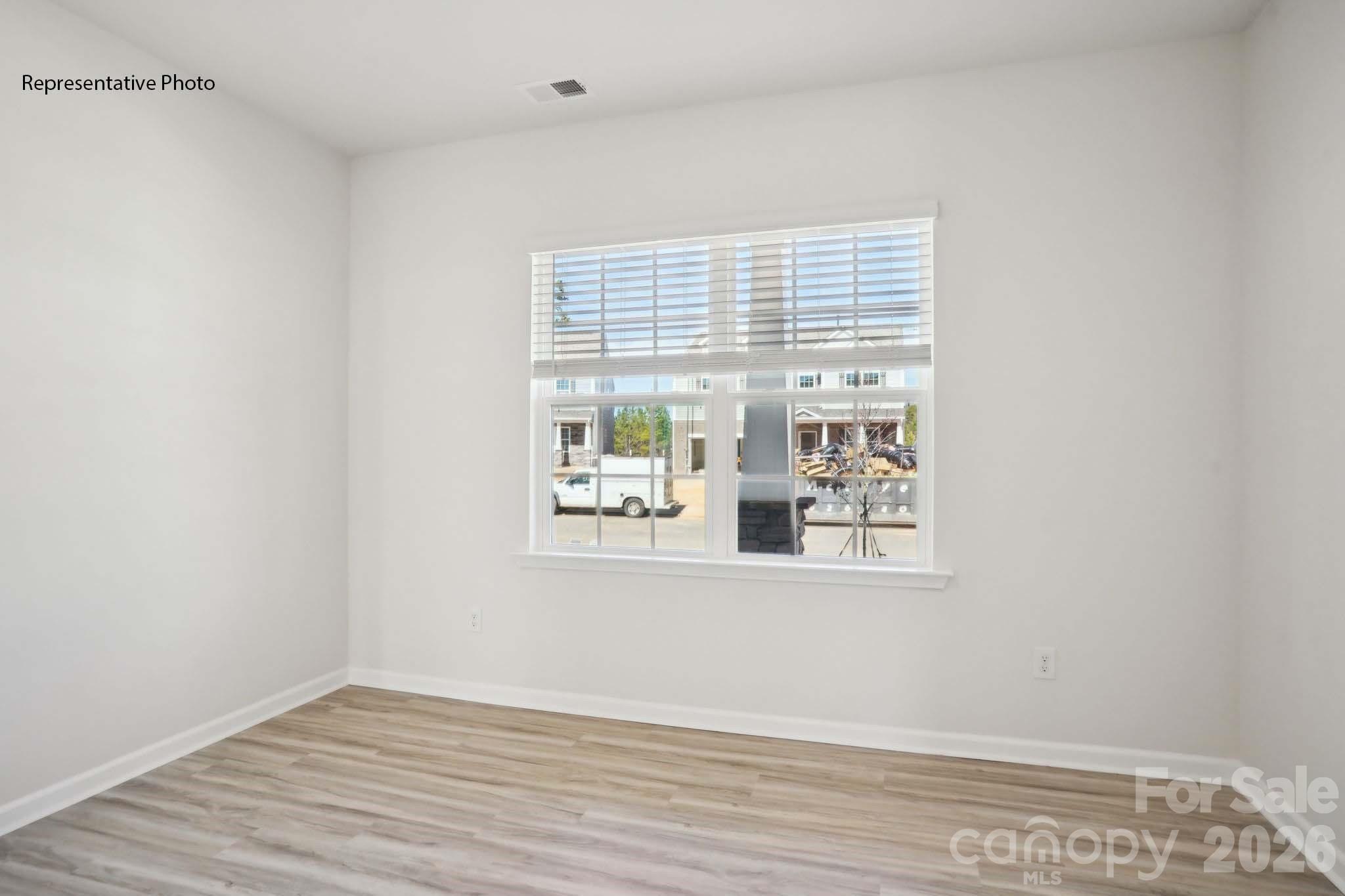 2031 Moorside Court Property Photo 27