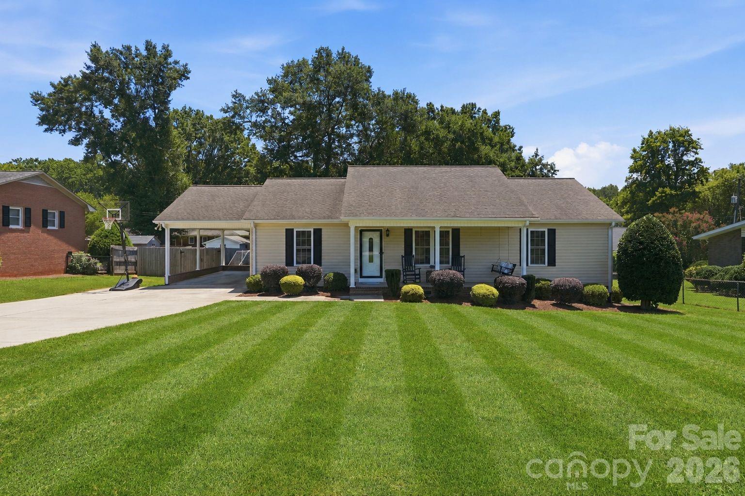107 Wendover Drive Property Photo 1