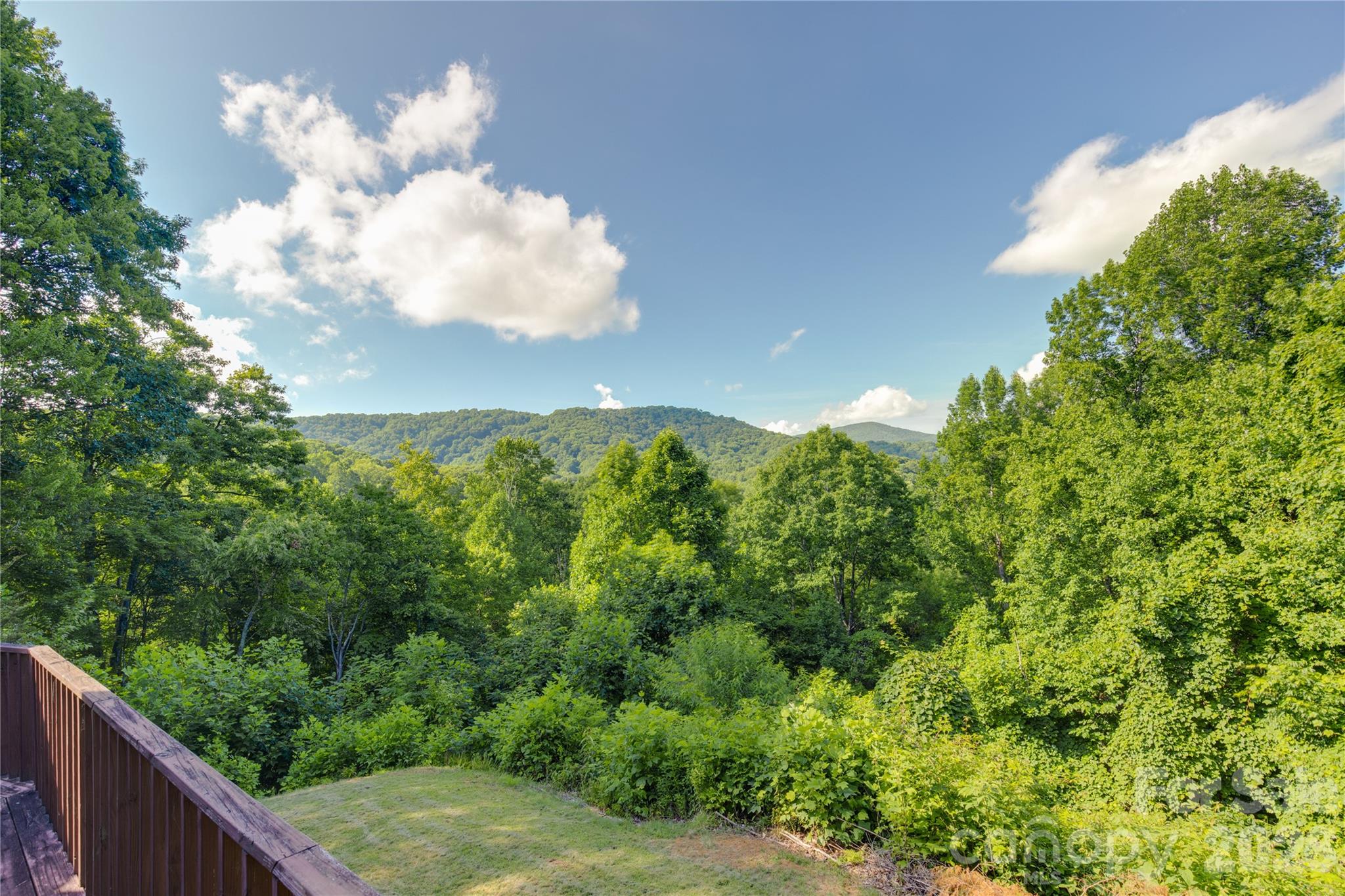 300 Buck Drive Property Photo 9