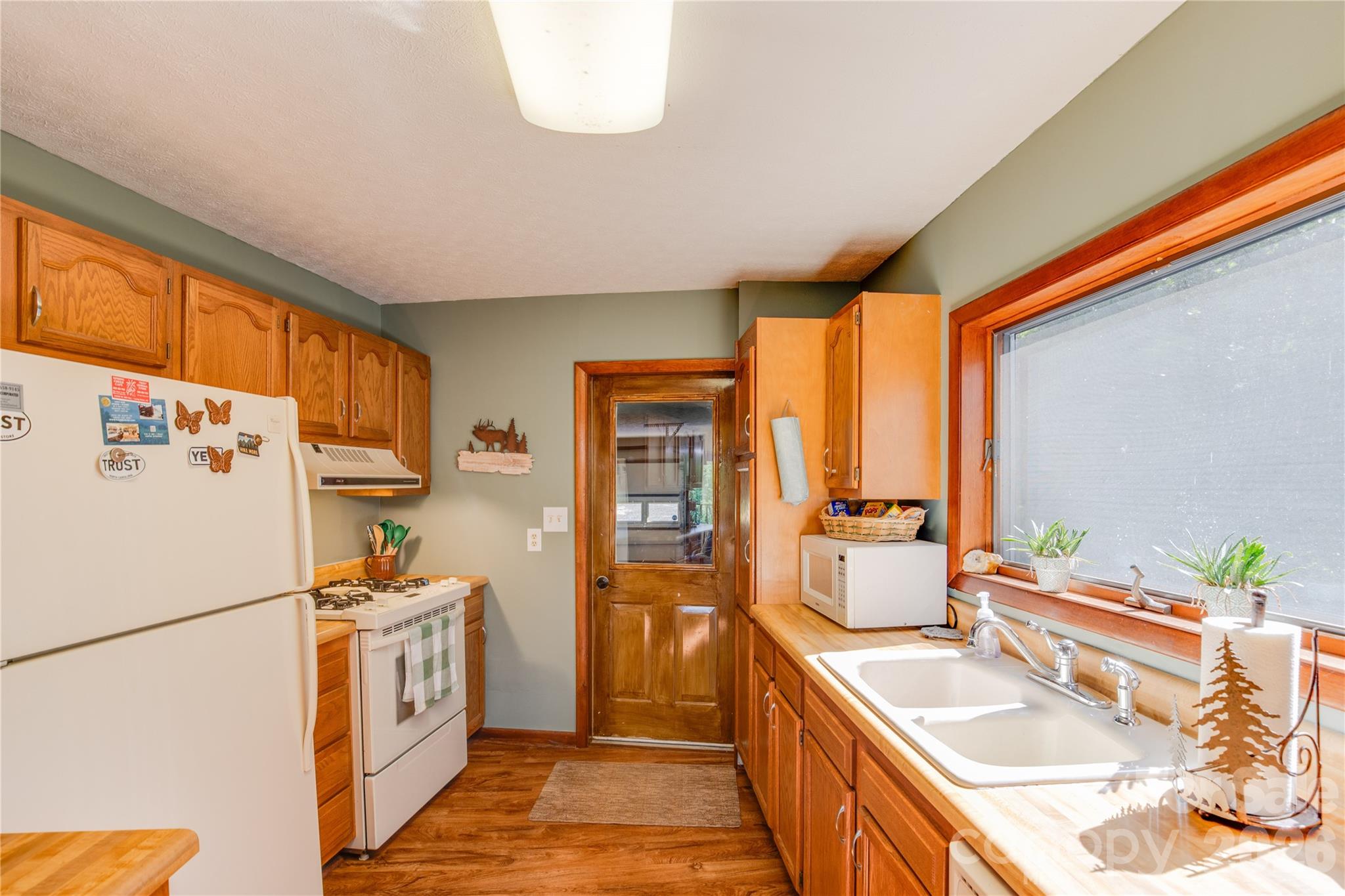 300 Buck Drive Property Photo 13