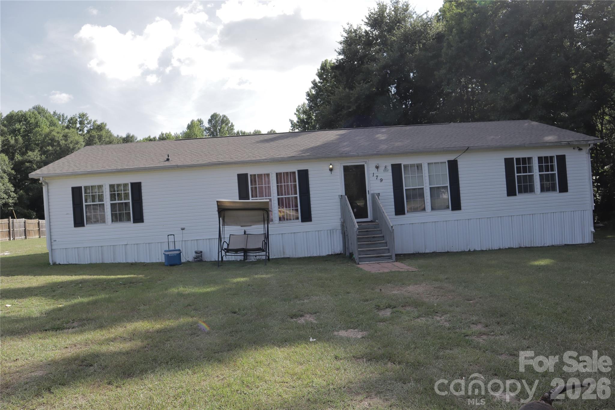 179 W Hilltop Lane Property Photo 1