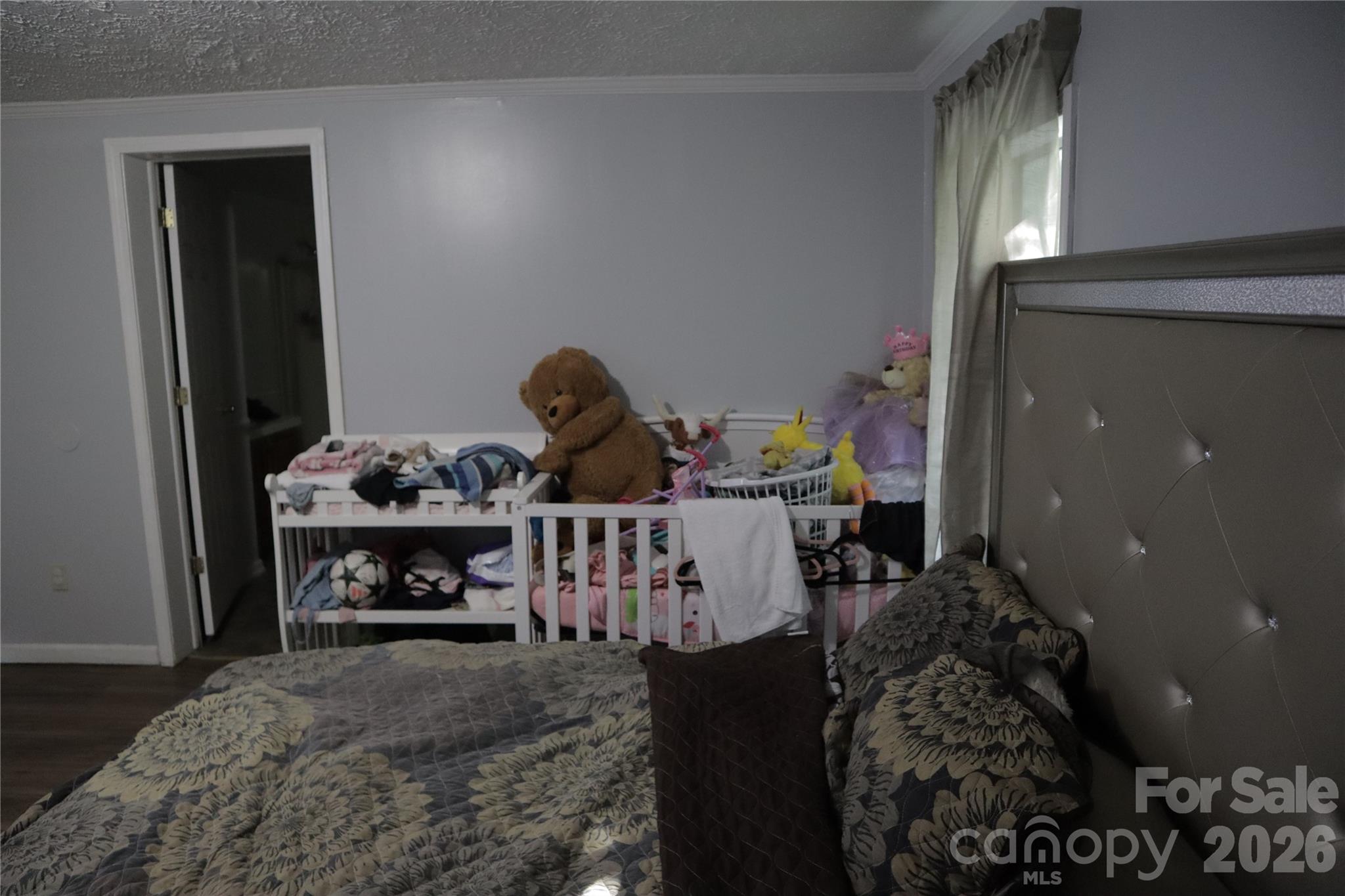 179 W Hilltop Lane Property Photo 6