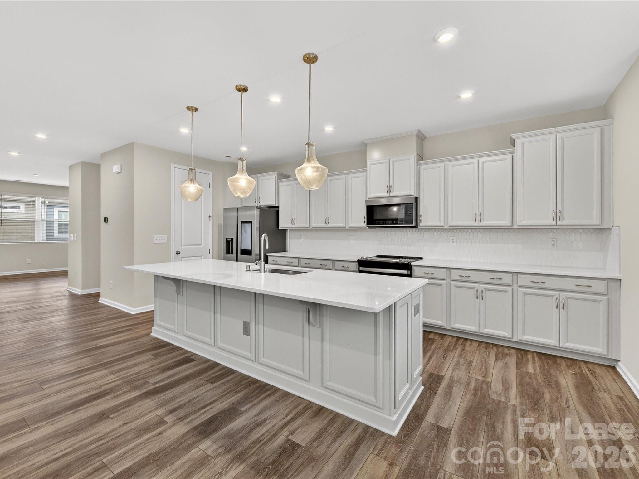 420 Burr Street Property Photo 11