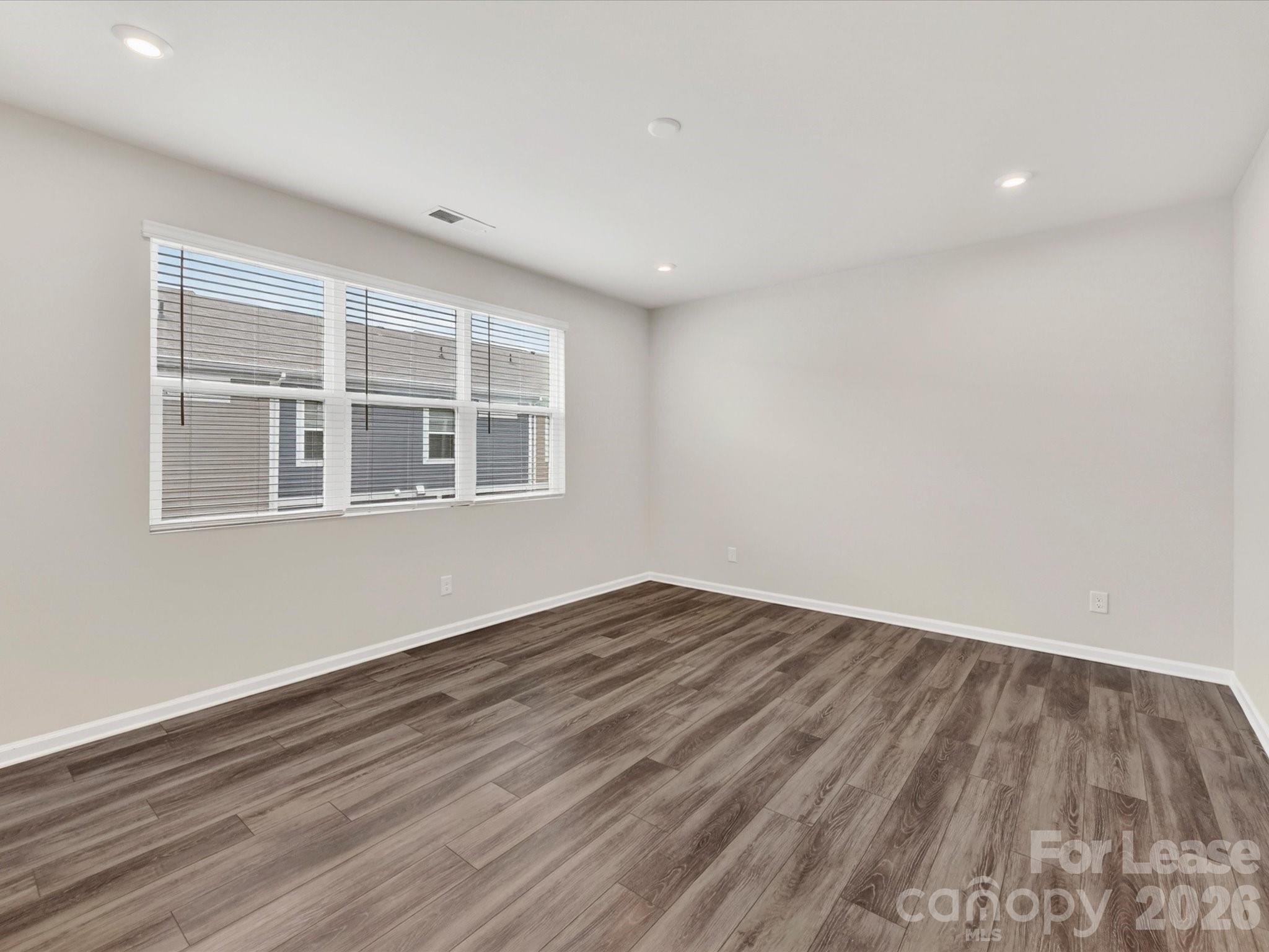 420 Burr Street Property Photo 17