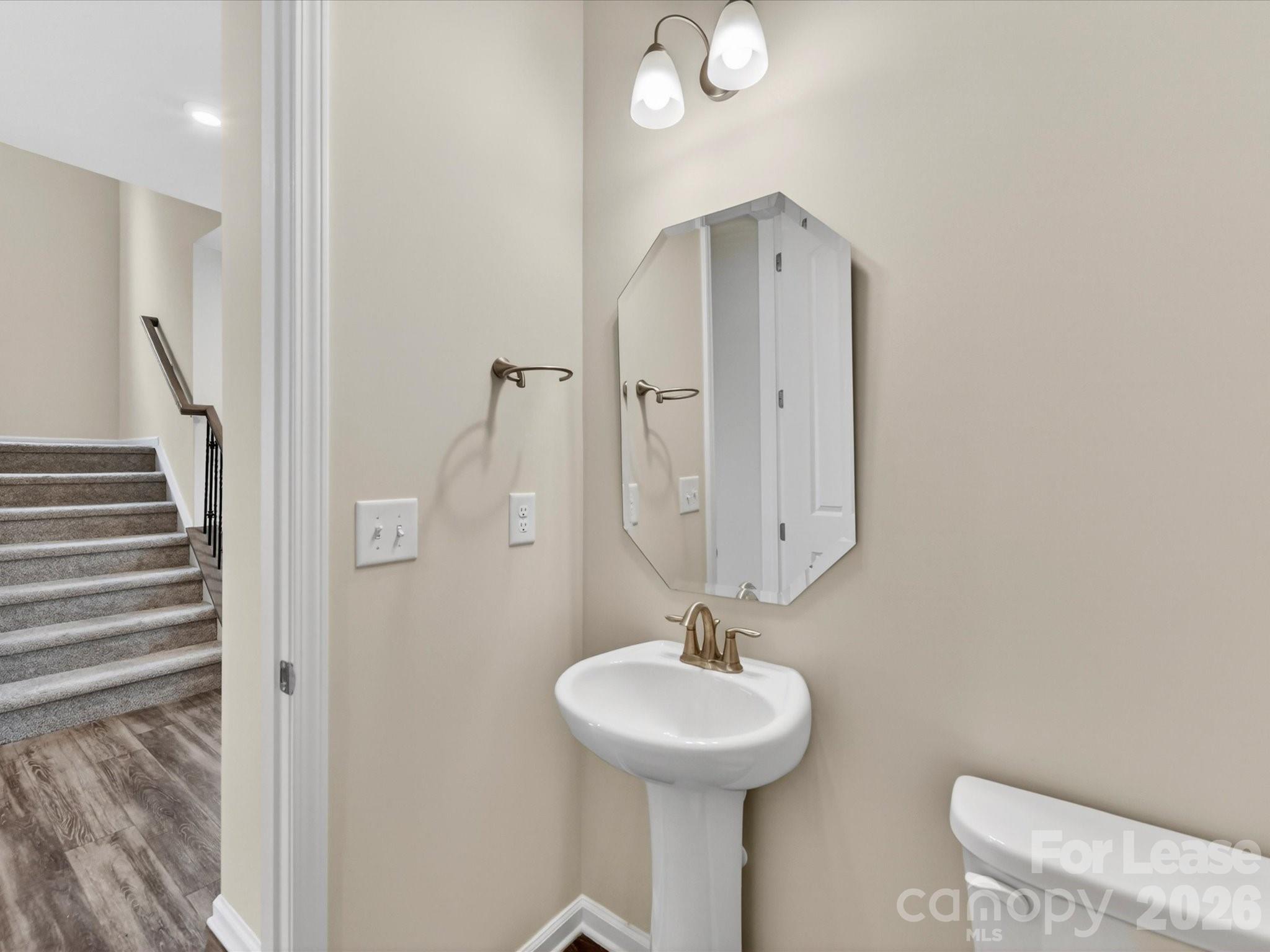 420 Burr Street Property Photo 19