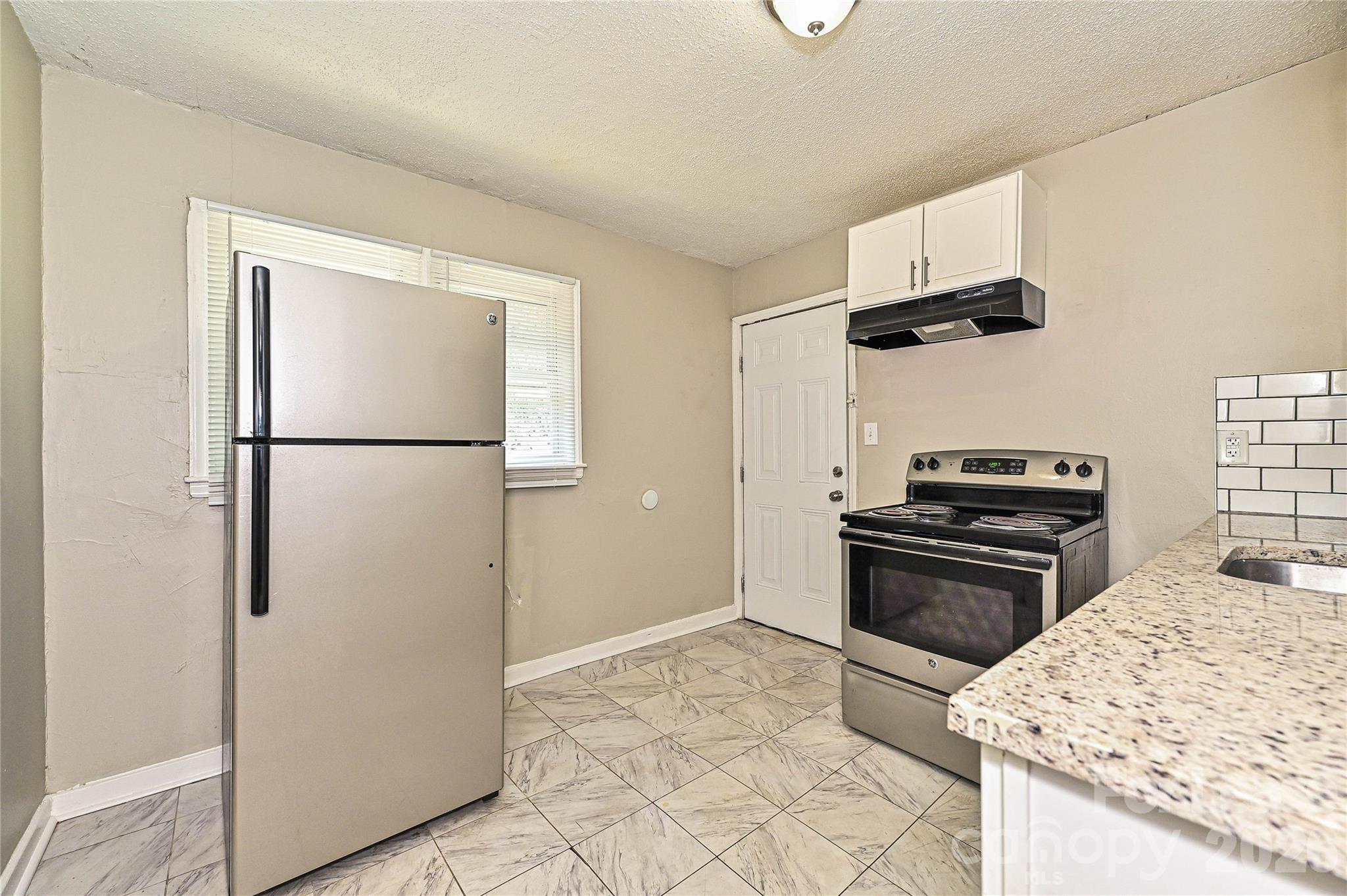 1900 Lasalle Street 1 Property Photo 7
