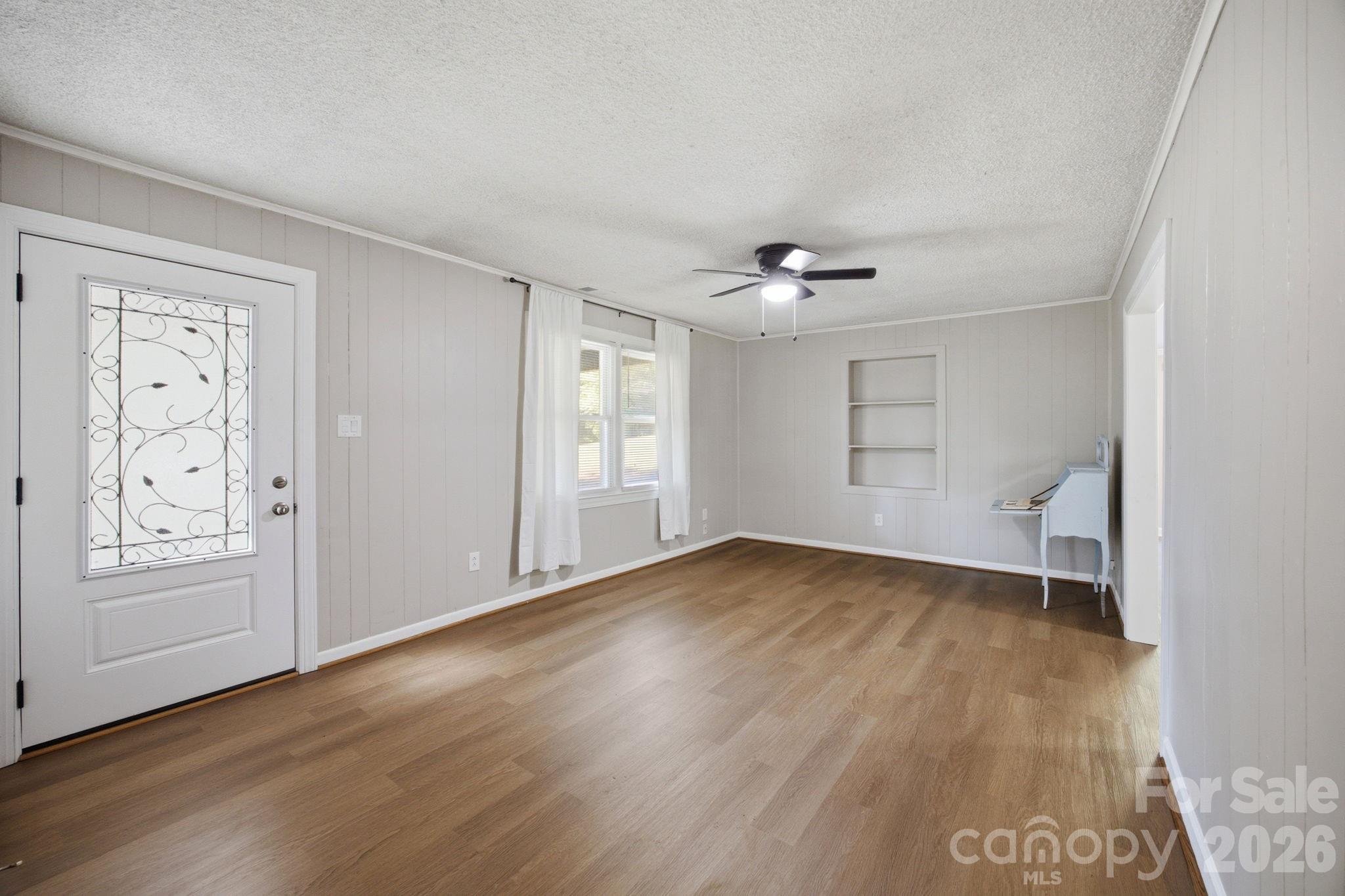 3123 Castle Avenue Property Photo 6