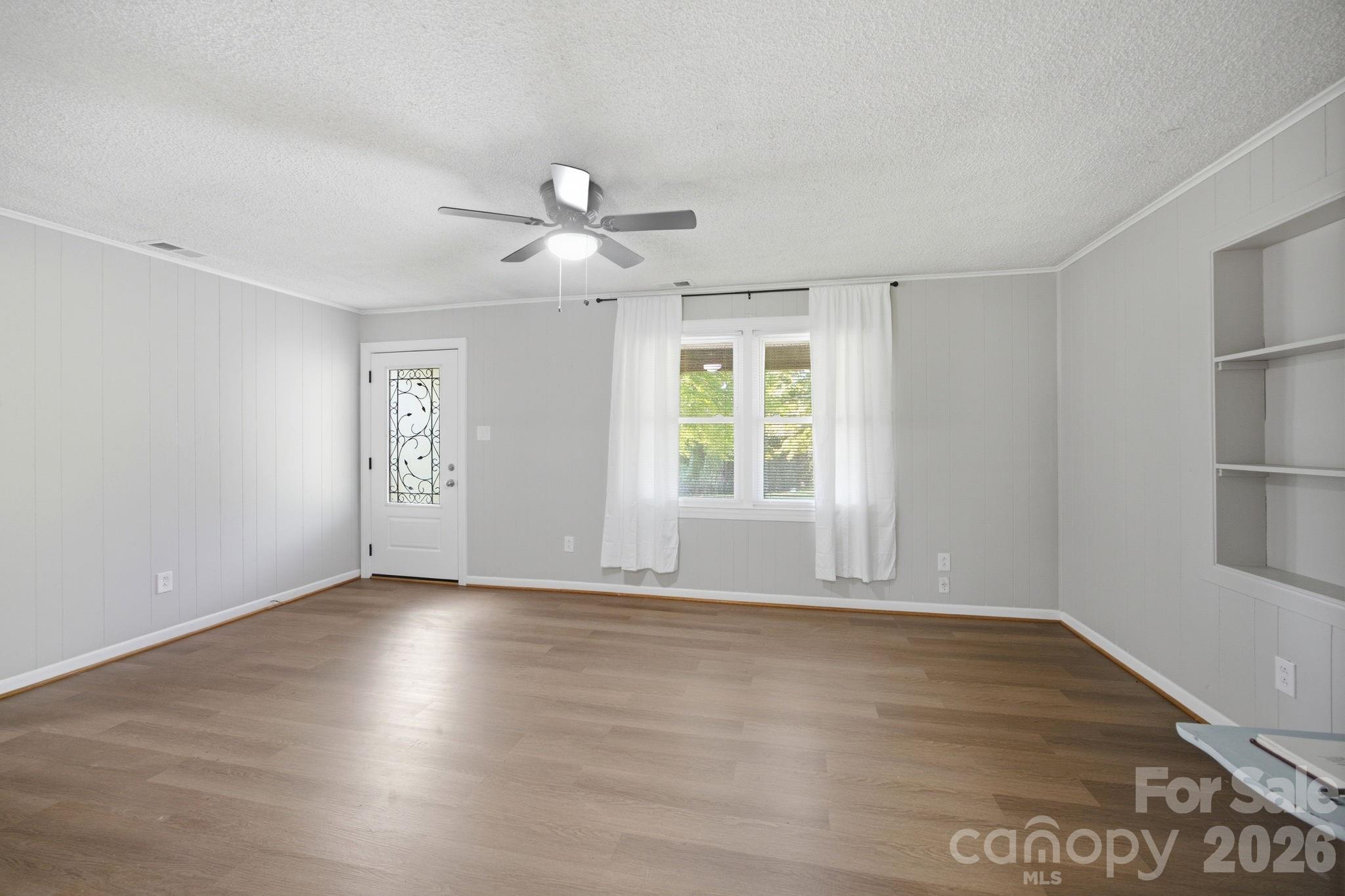 3123 Castle Avenue Property Photo 7
