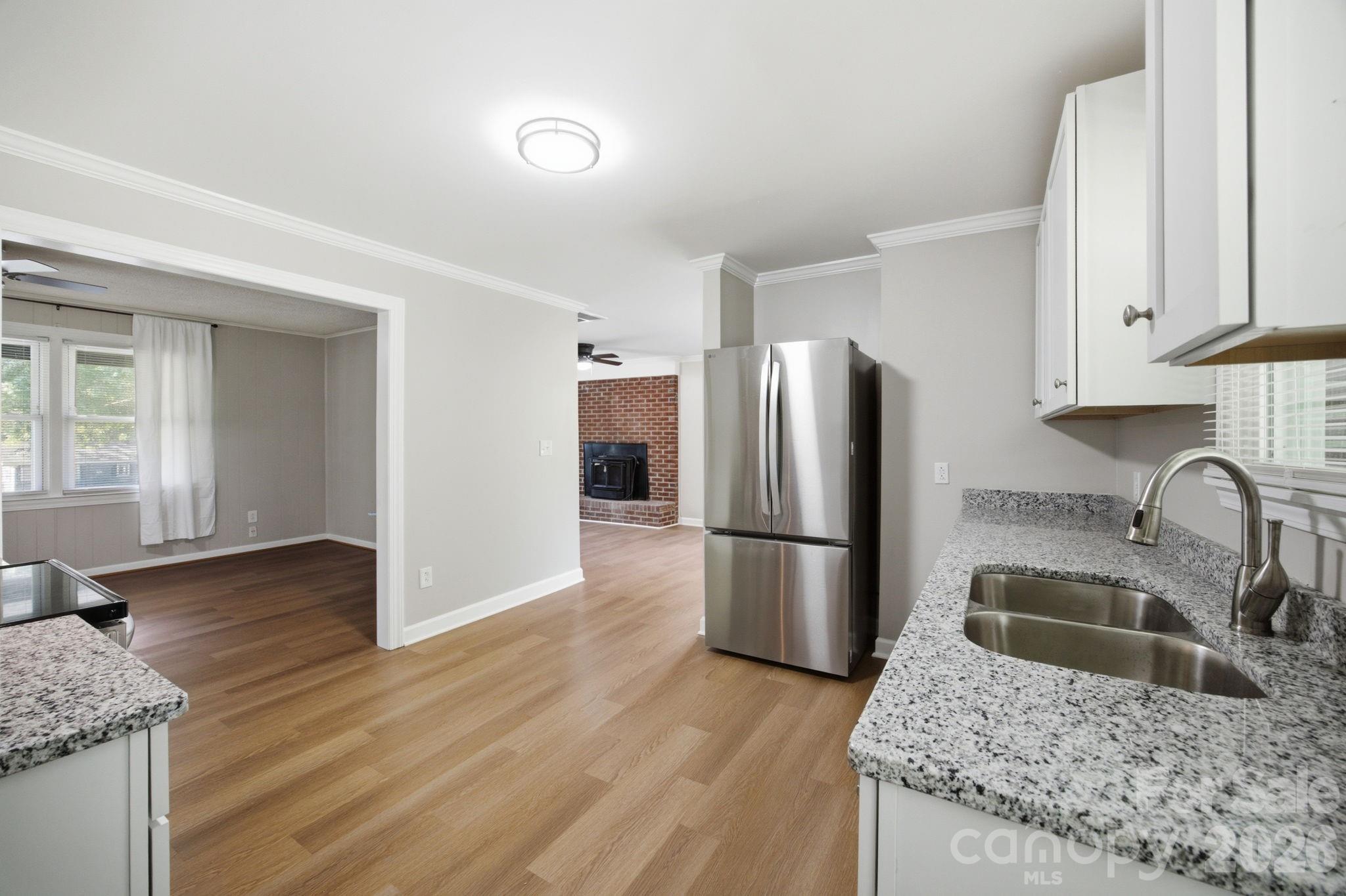 3123 Castle Avenue Property Photo 10