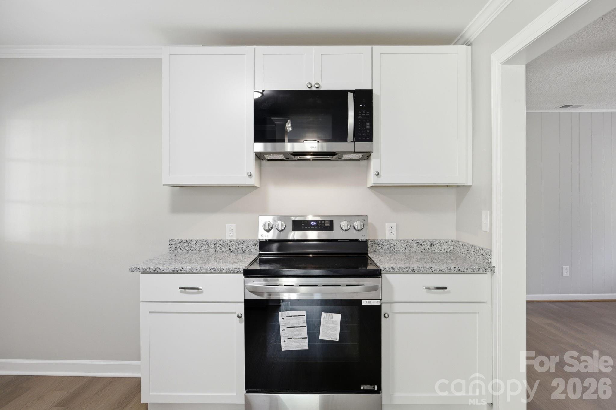 3123 Castle Avenue Property Photo 11