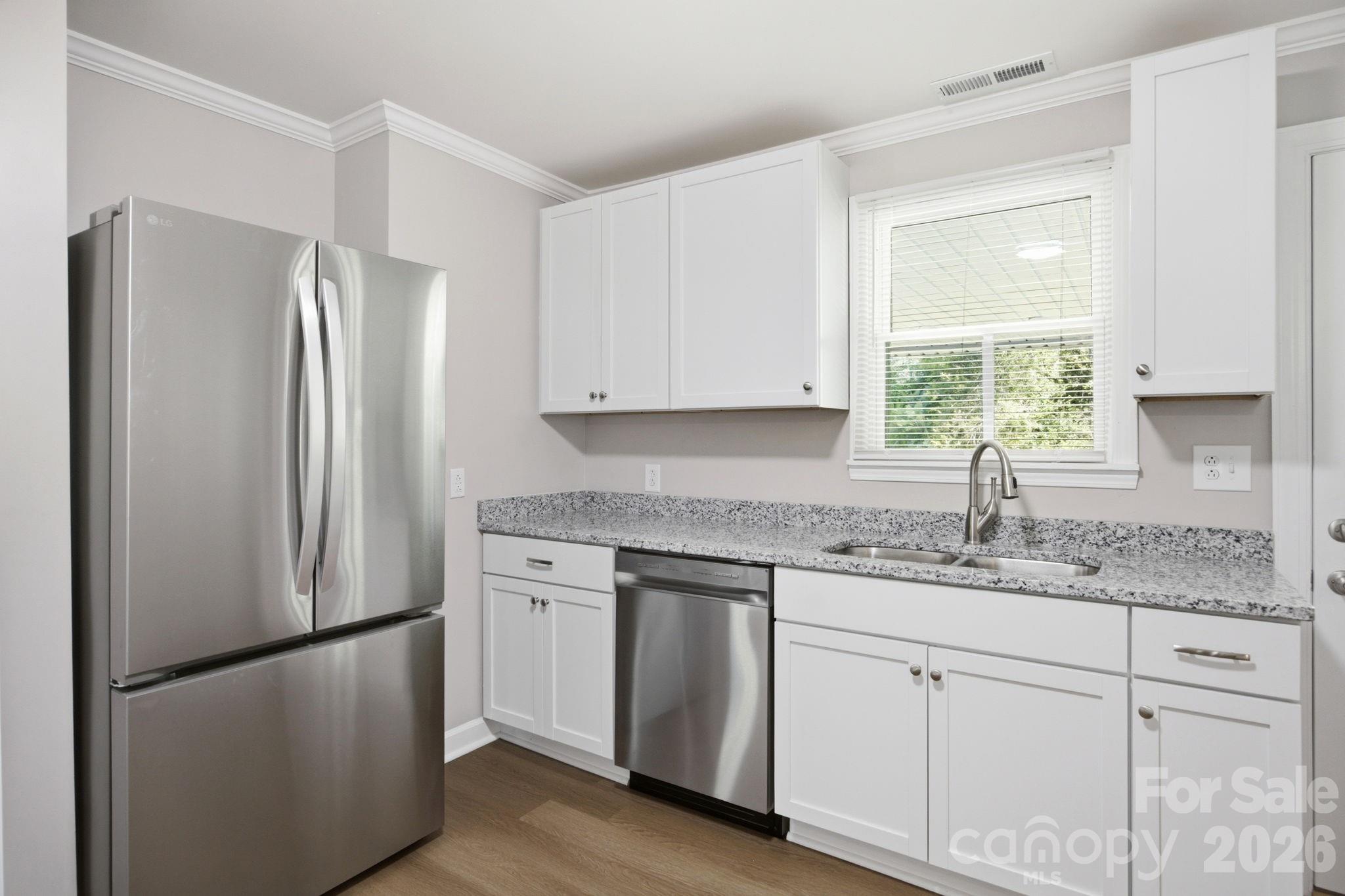 3123 Castle Avenue Property Photo 12