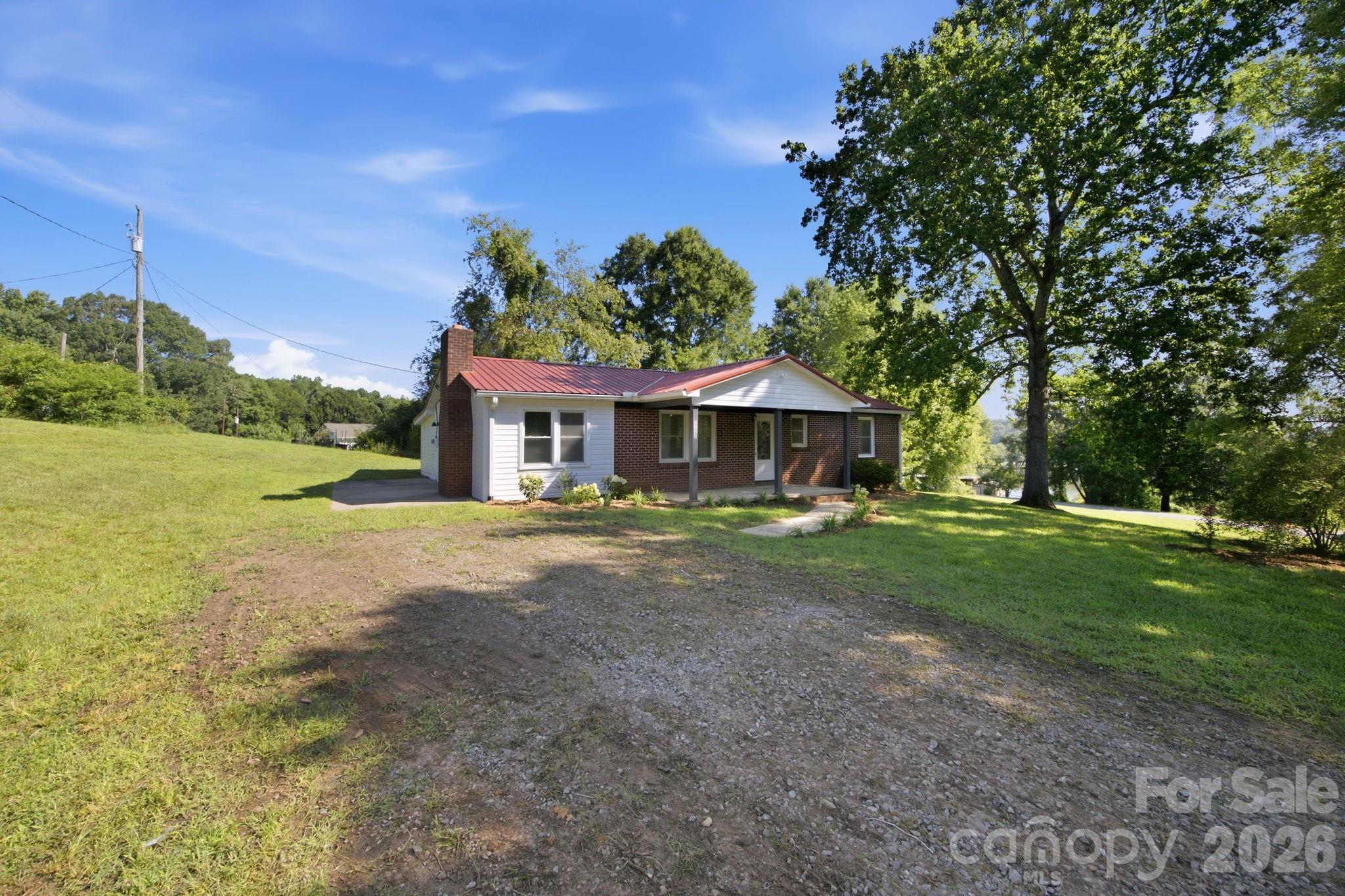 3123 Castle Avenue Property Photo 23