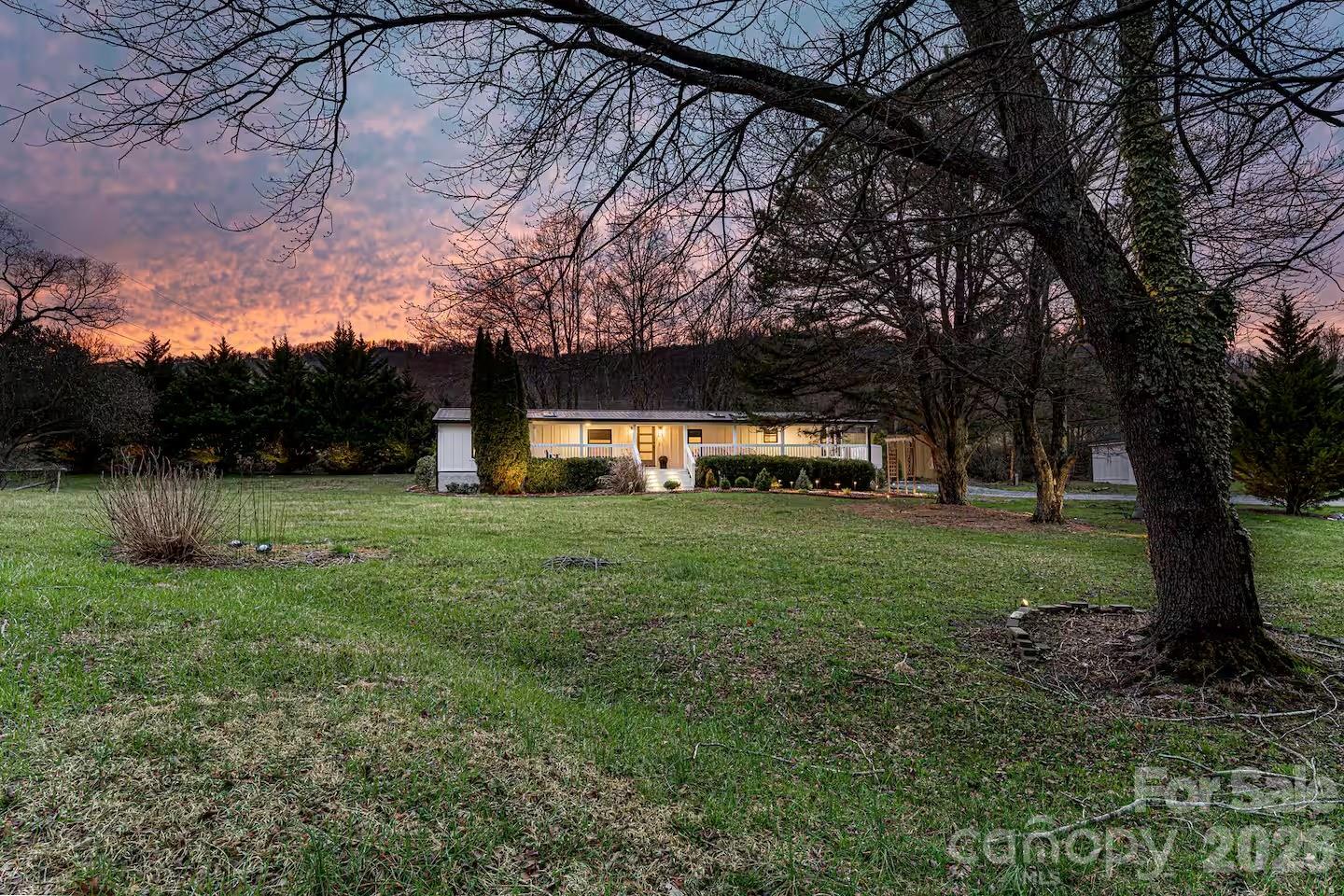 2 Shady Oak Lane Property Photo 1