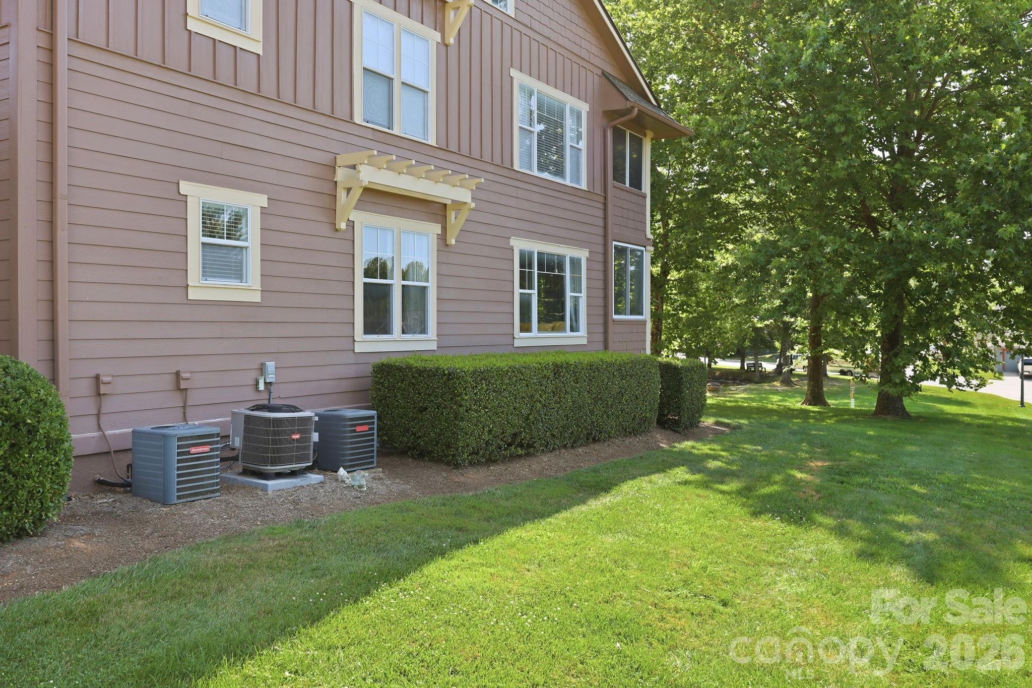 2705 Deermouse Way Property Photo 28