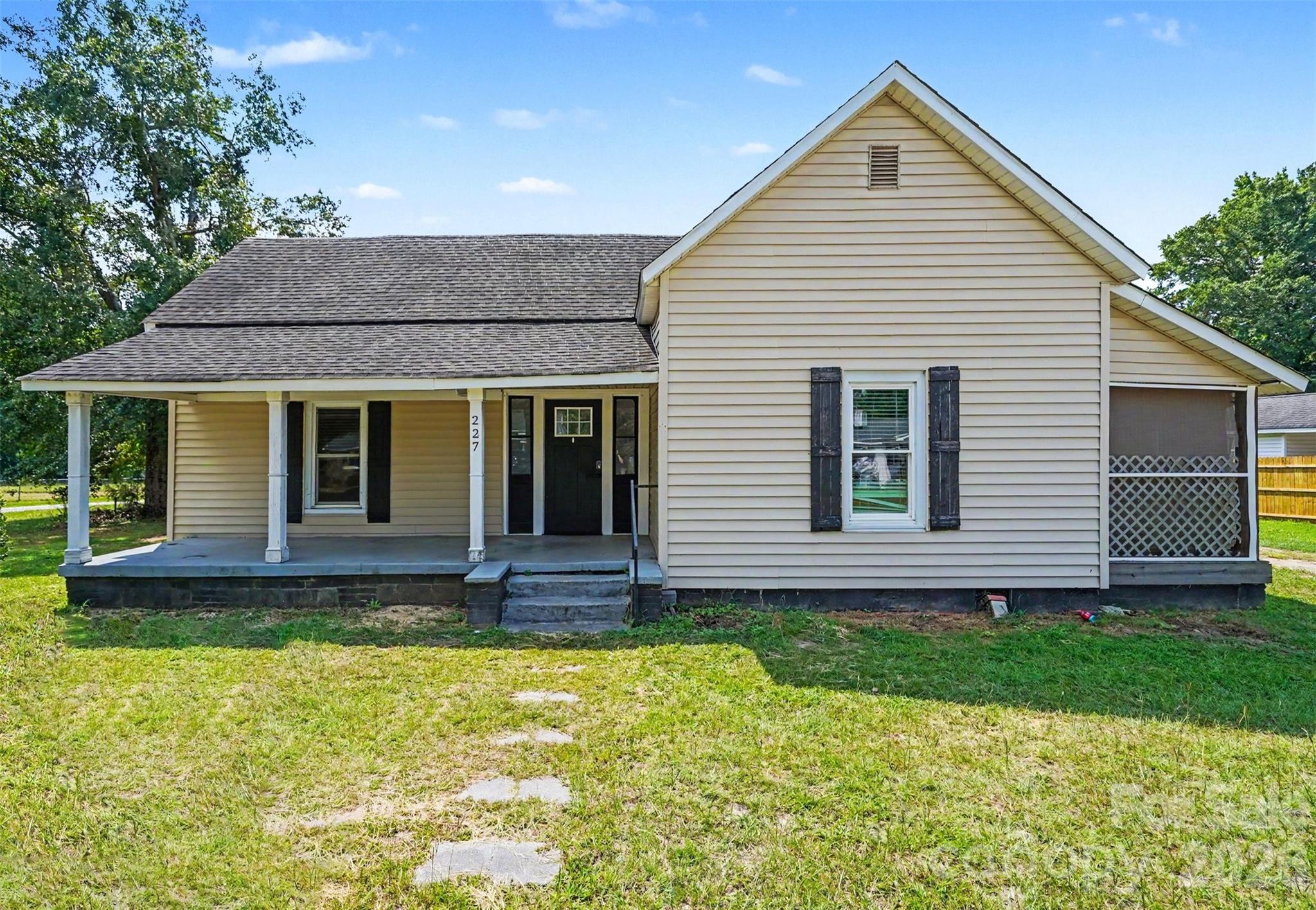 227 Cauthen Street Property Photo 1