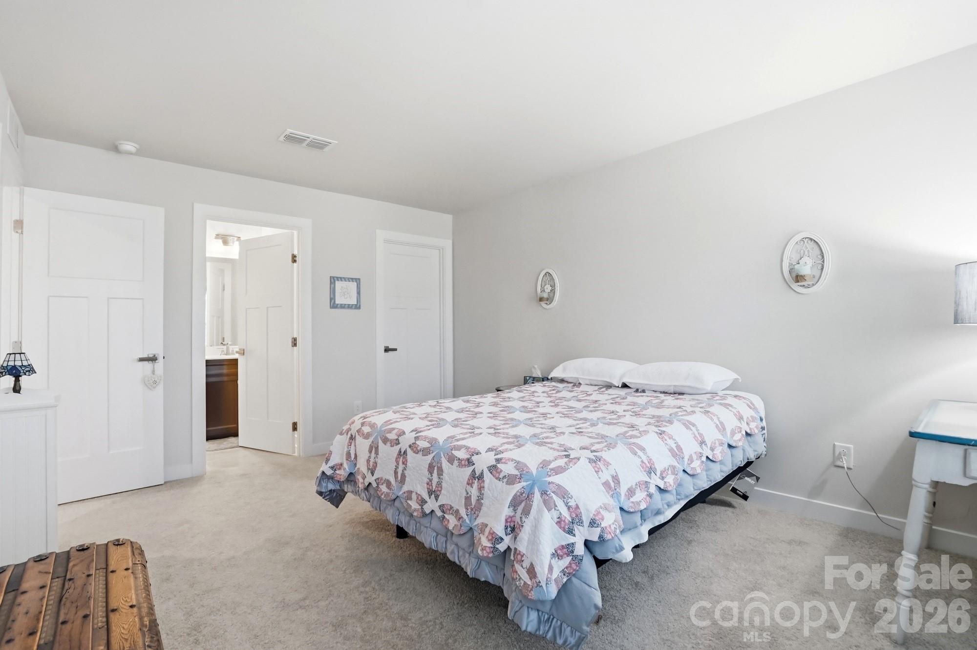 1812 Meredith Place Property Photo 11