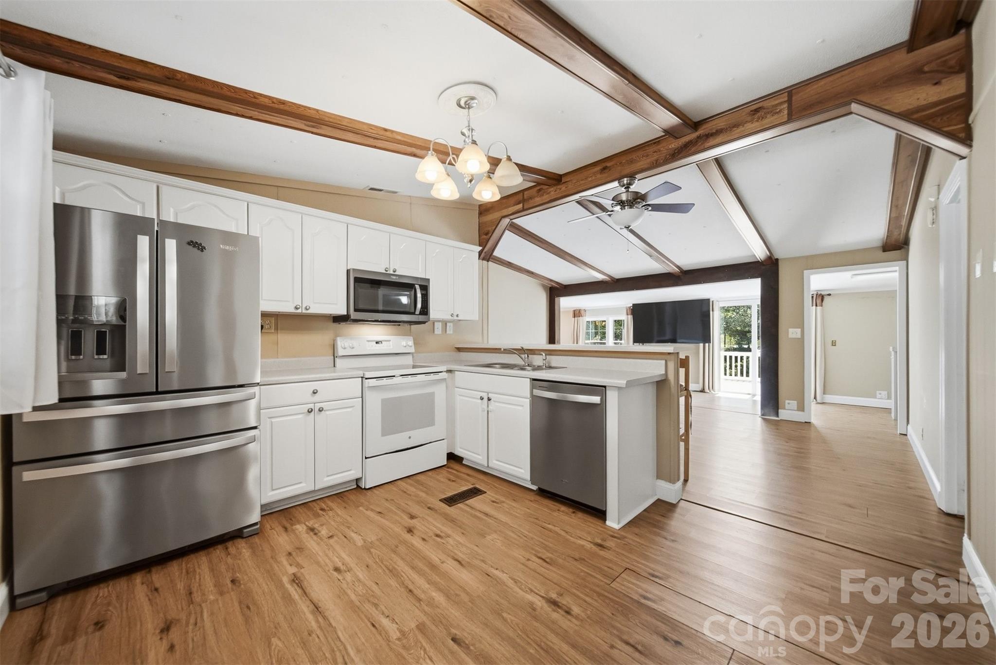4520 Lake Drive Property Photo 6