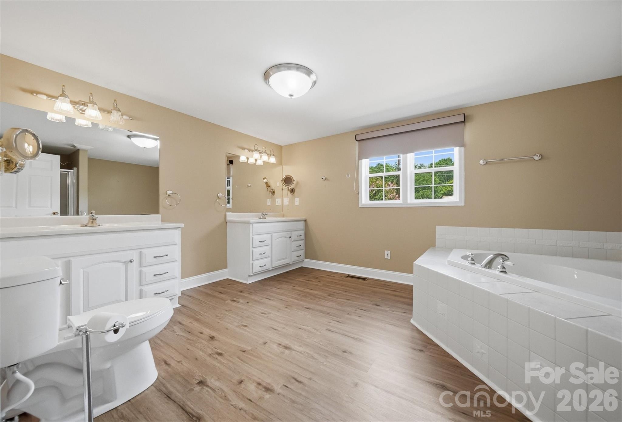 4520 Lake Drive Property Photo 22