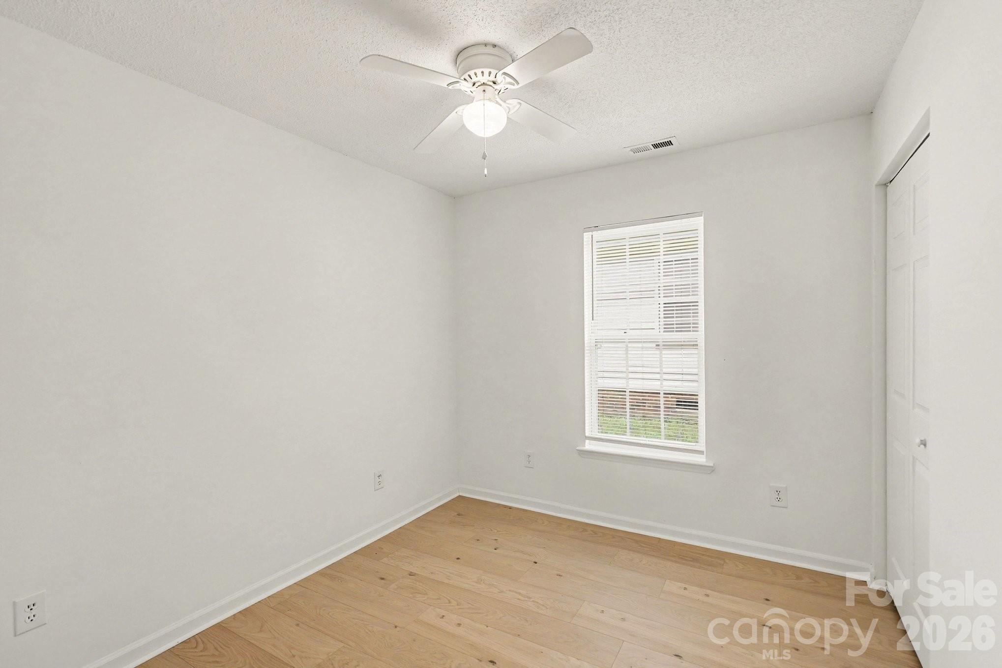 317 Baker Street Property Photo 19