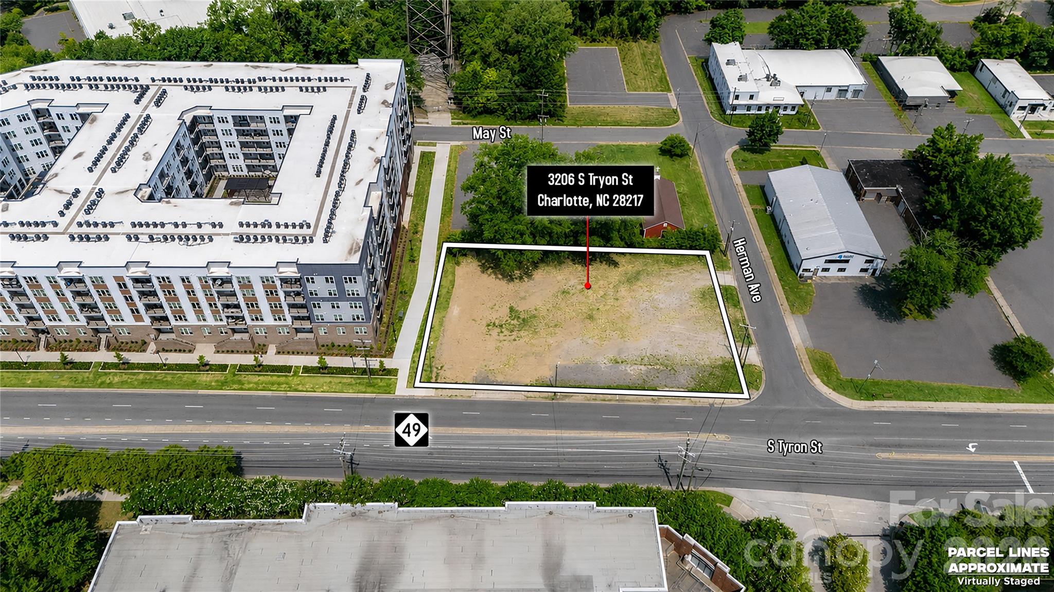 3206 S Tryon Street Property Photo 12
