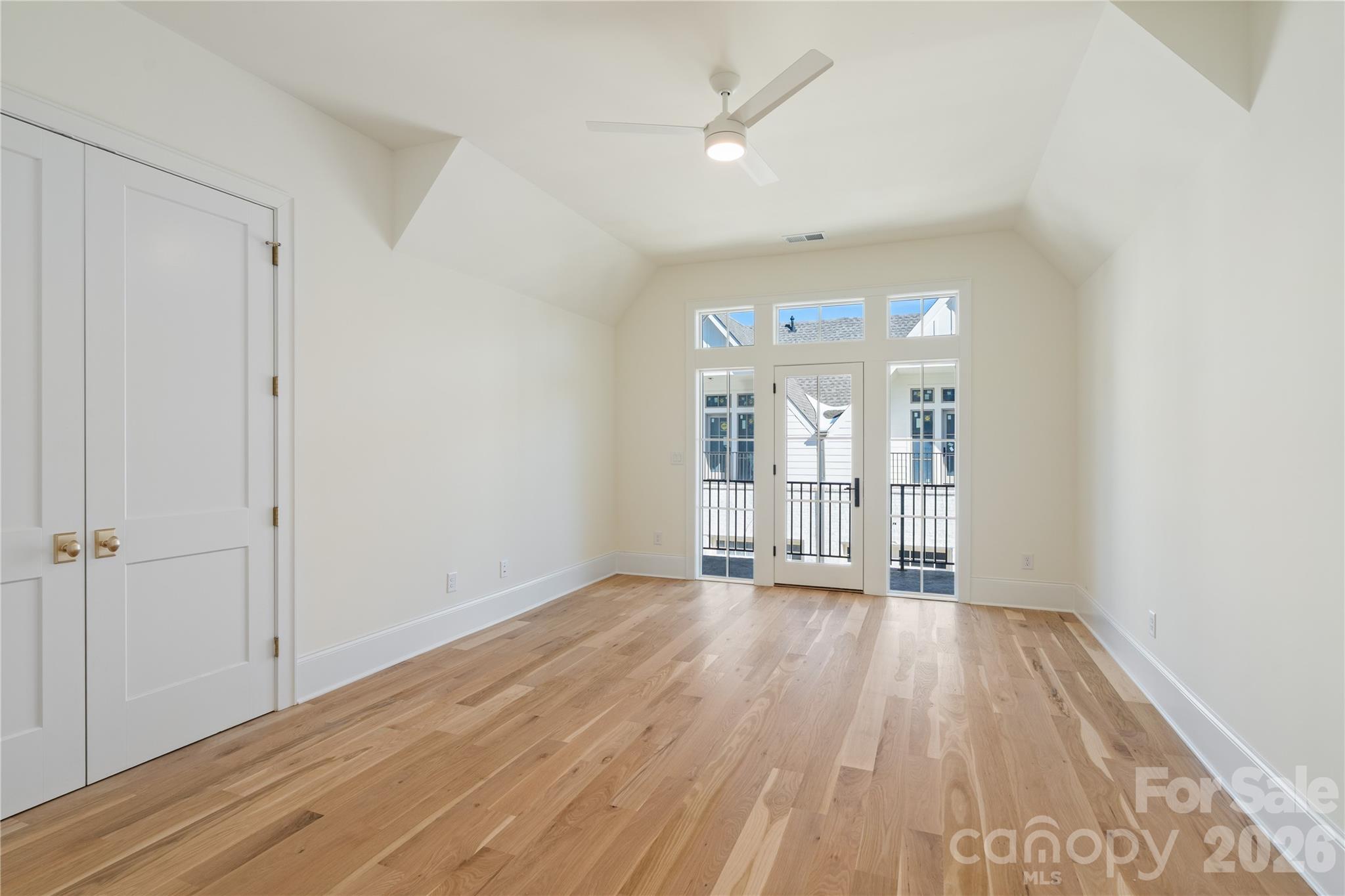 1628 Ferncliff Road Property Photo 9