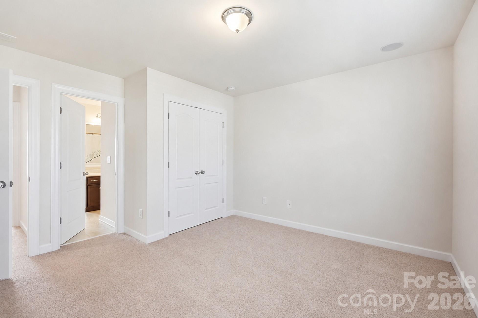 2017 Topaz Plaza Property Photo 34