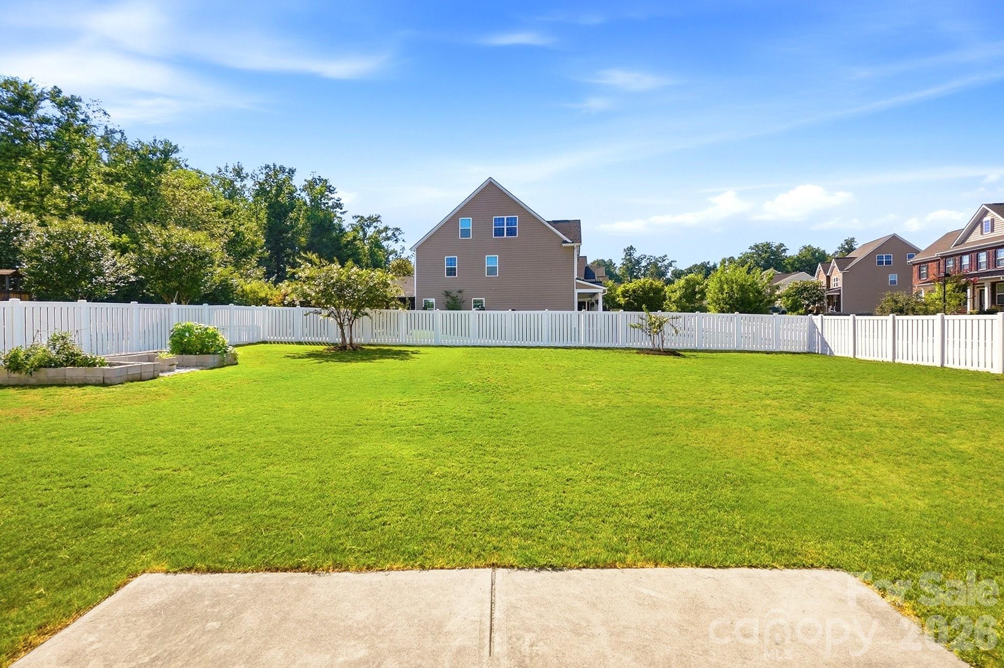 2017 Topaz Plaza Property Photo 39