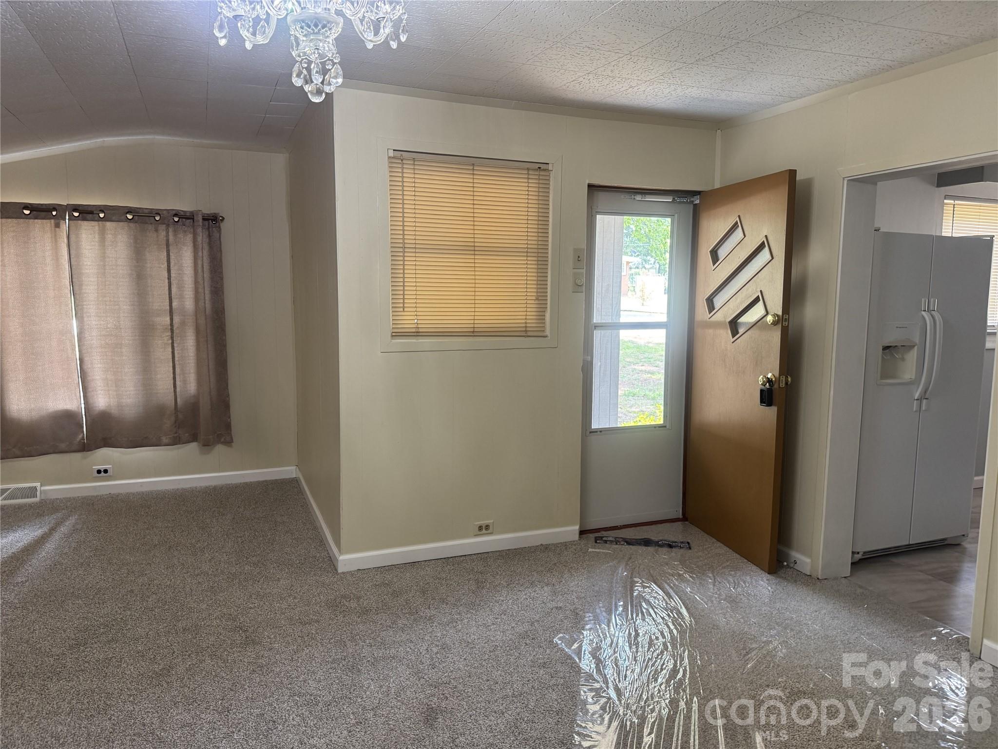 709 Sunset Drive Property Photo 6