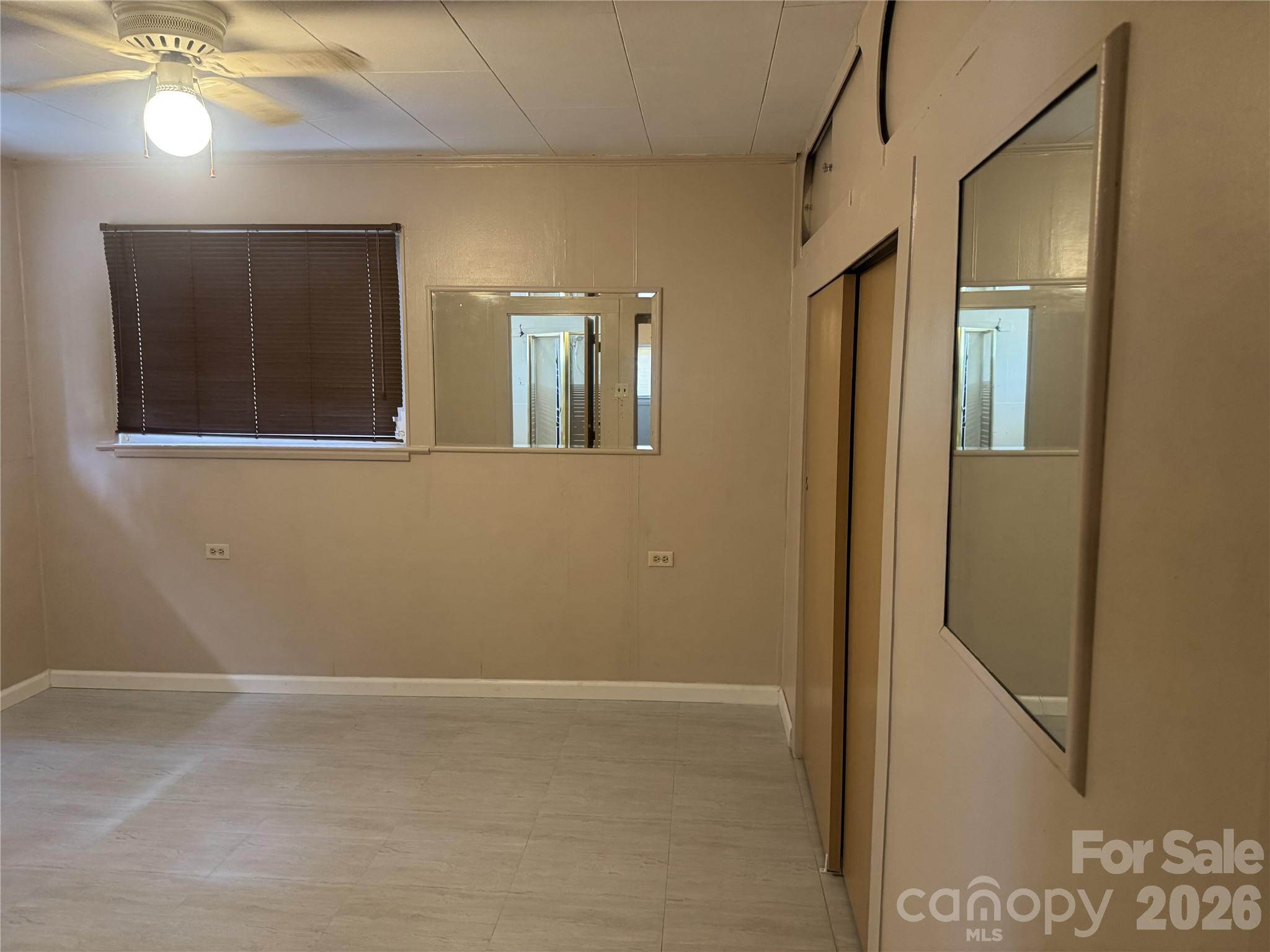 709 Sunset Drive Property Photo 14