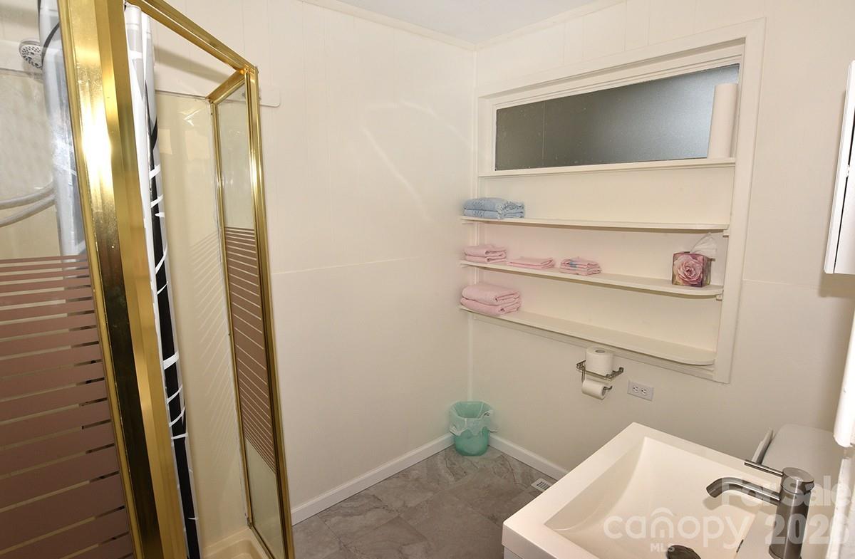 709 Sunset Drive Property Photo 18