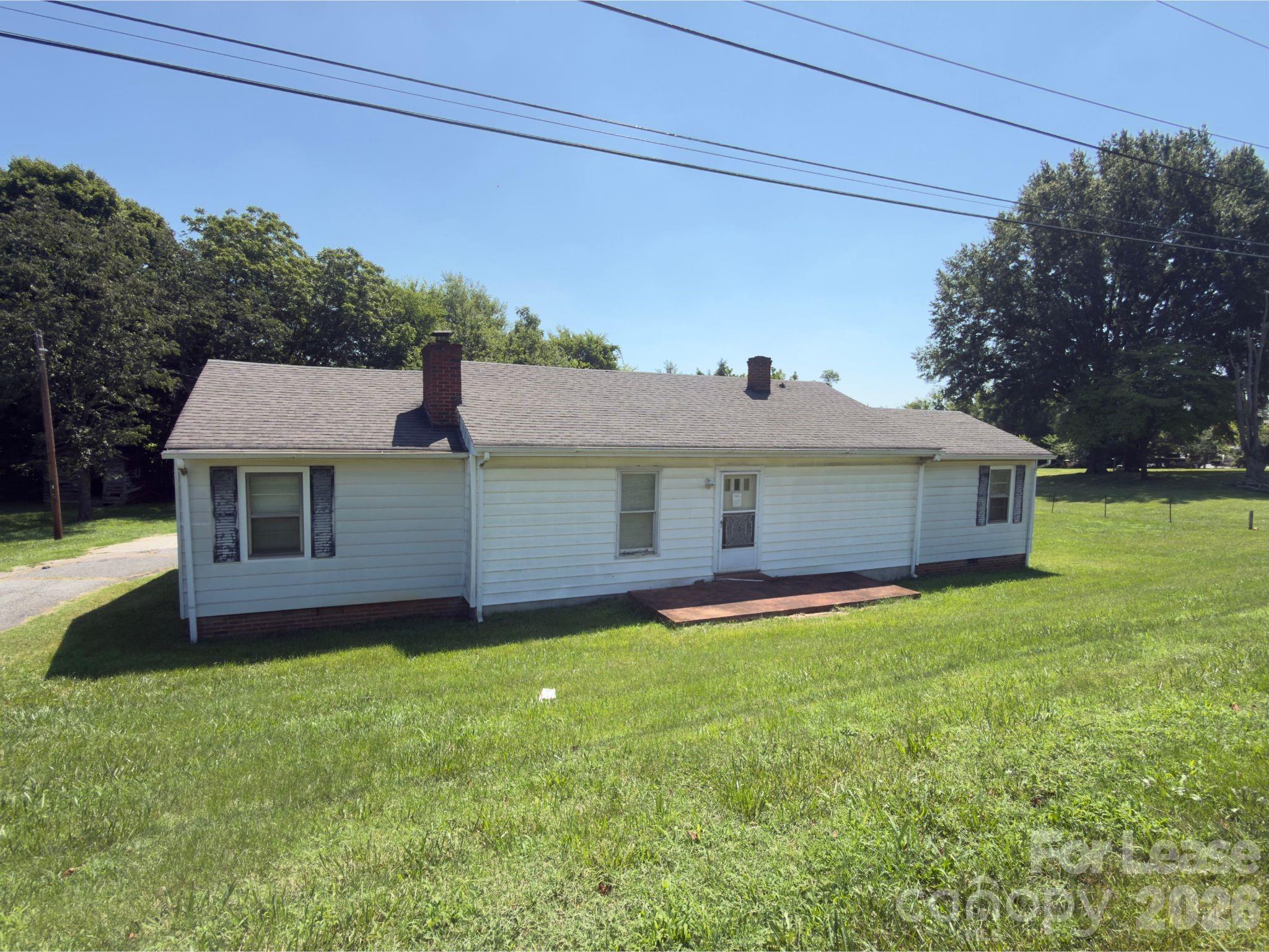 648 Kannapolis Parkway Property Photo 1