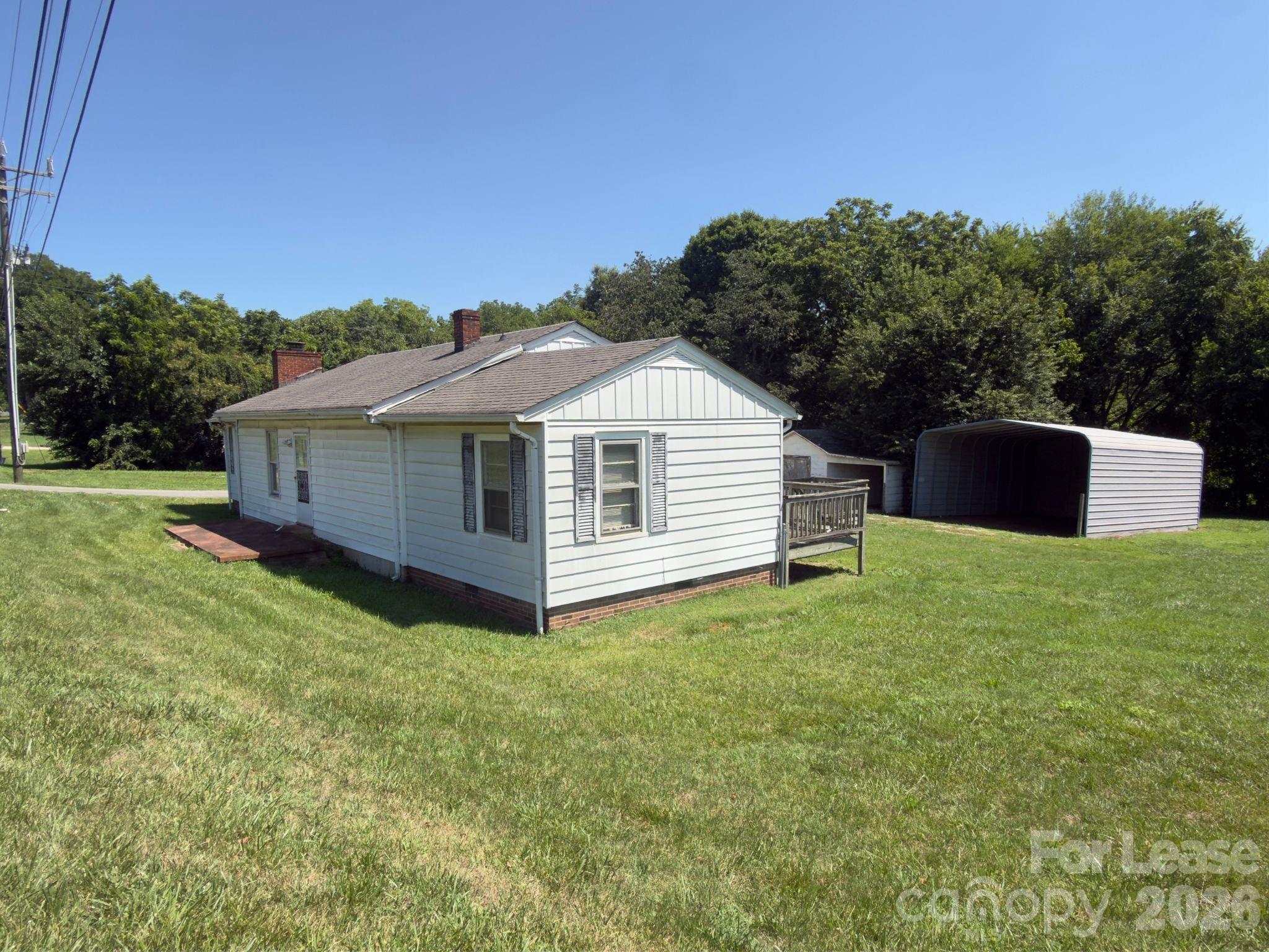 648 Kannapolis Parkway Property Photo 2