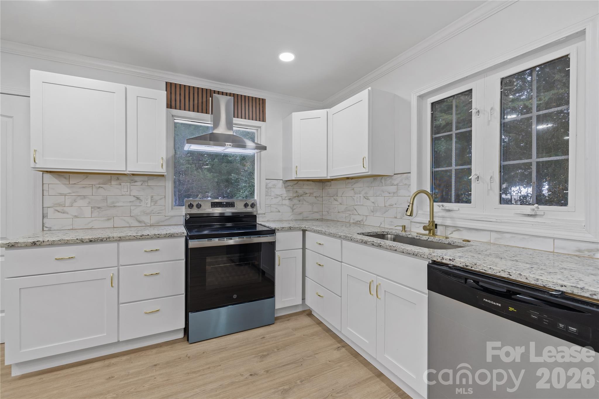 631 Townsend Avenue Property Photo 7