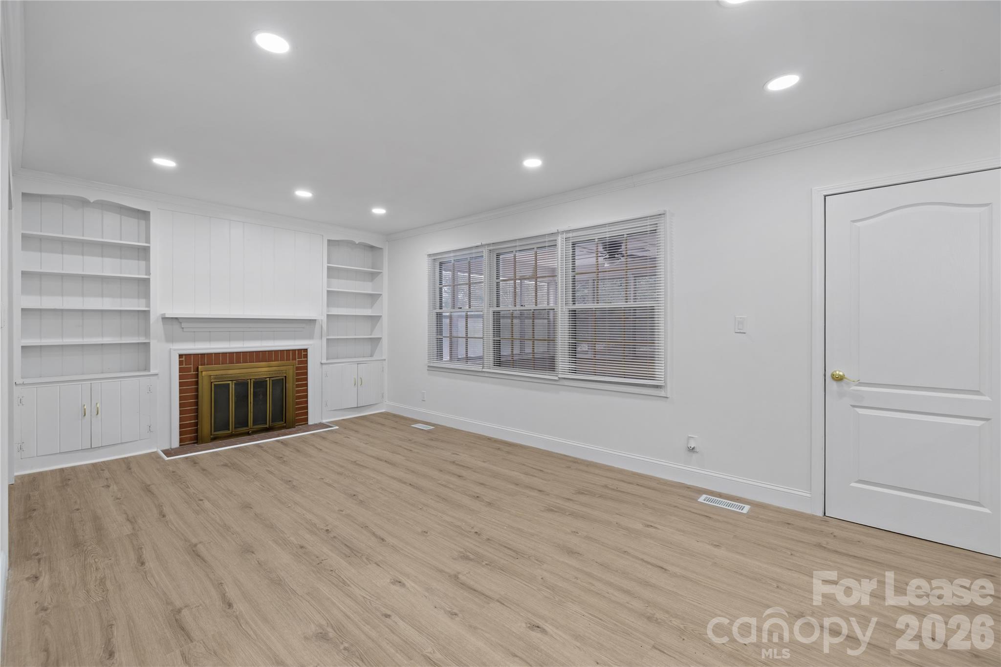 631 Townsend Avenue Property Photo 11