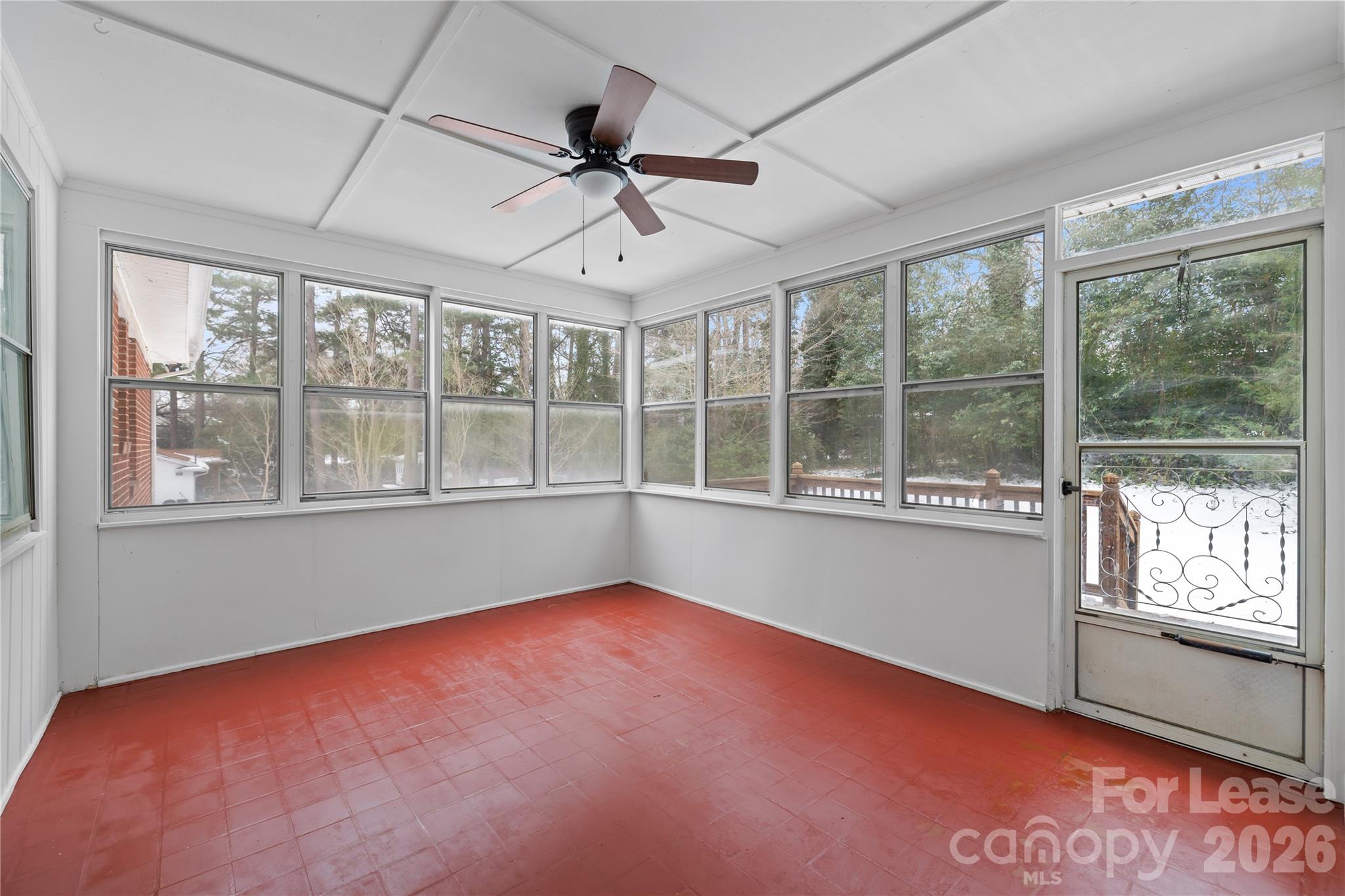 631 Townsend Avenue Property Photo 25