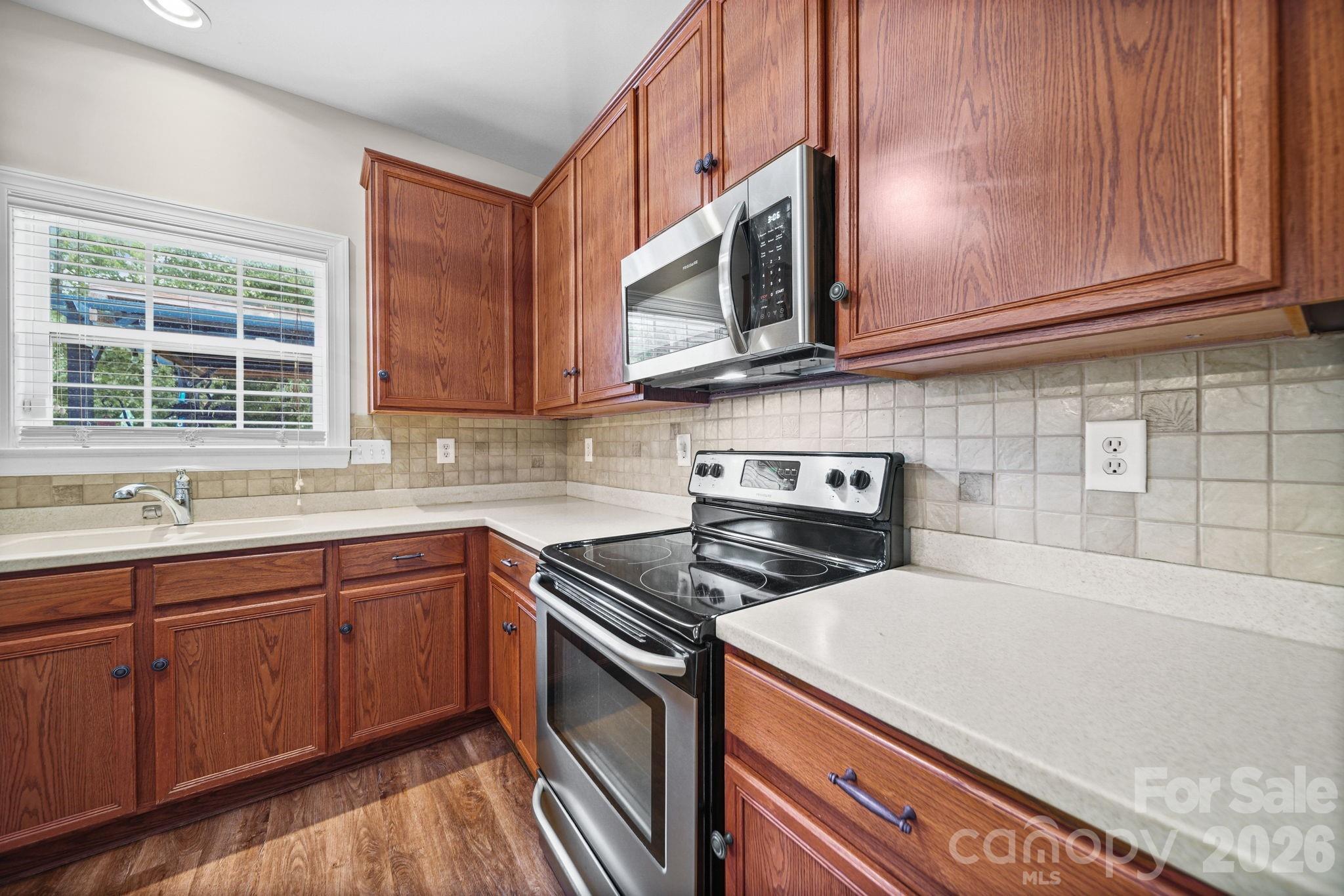 4018 Waxwood Drive Property Photo 13