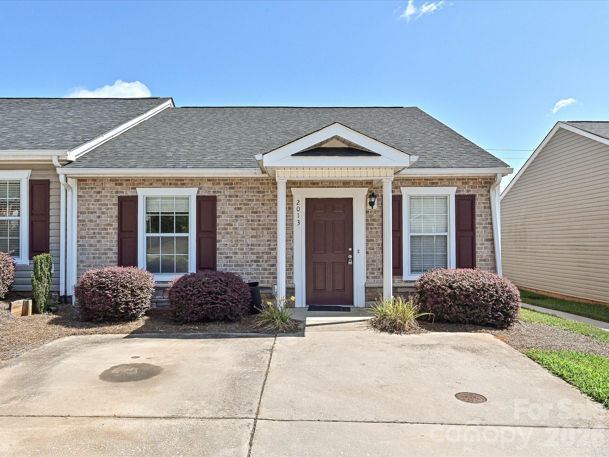 2013 Pin Oak Place Property Photo 1
