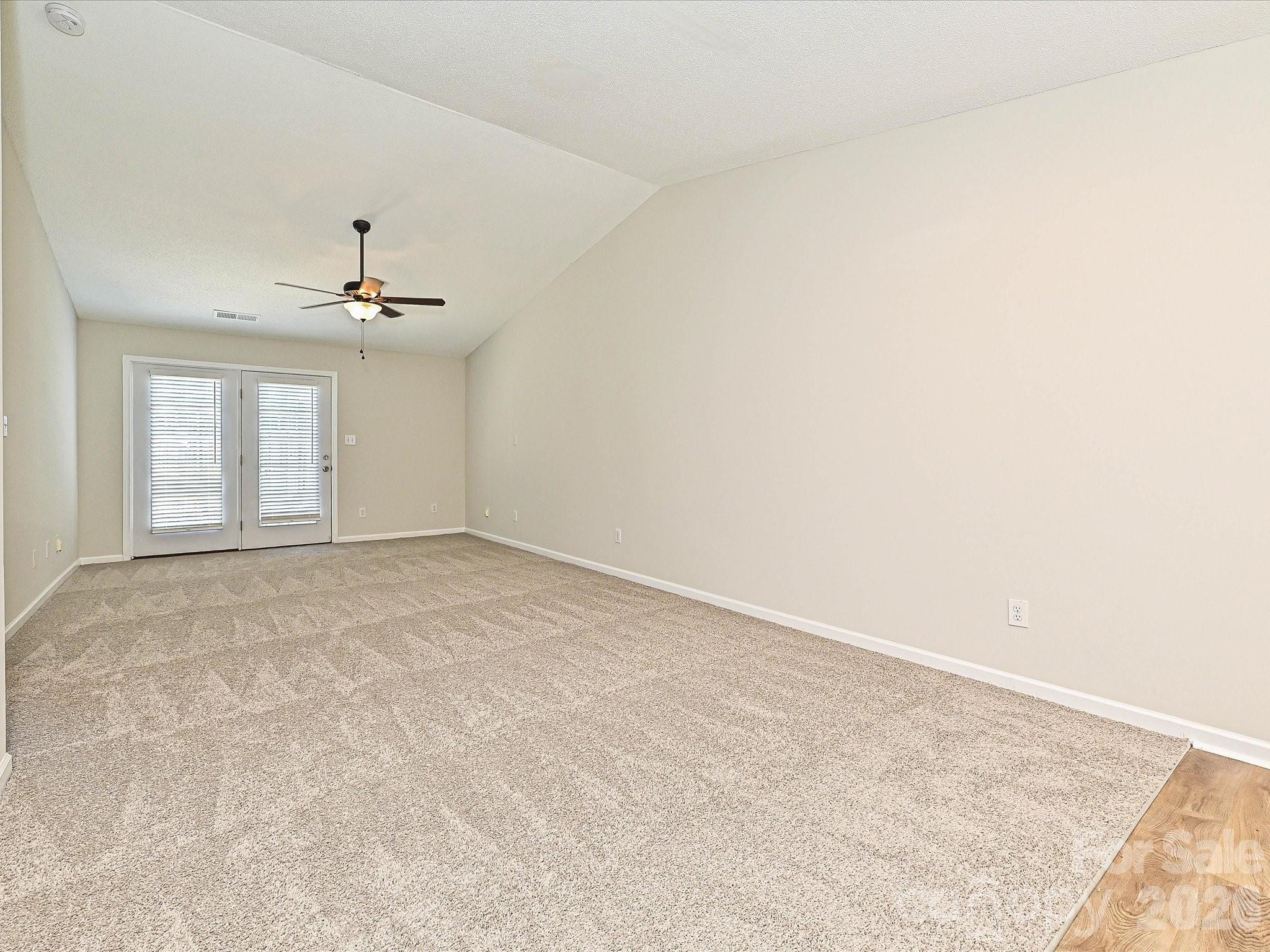 2013 Pin Oak Place Property Photo 4