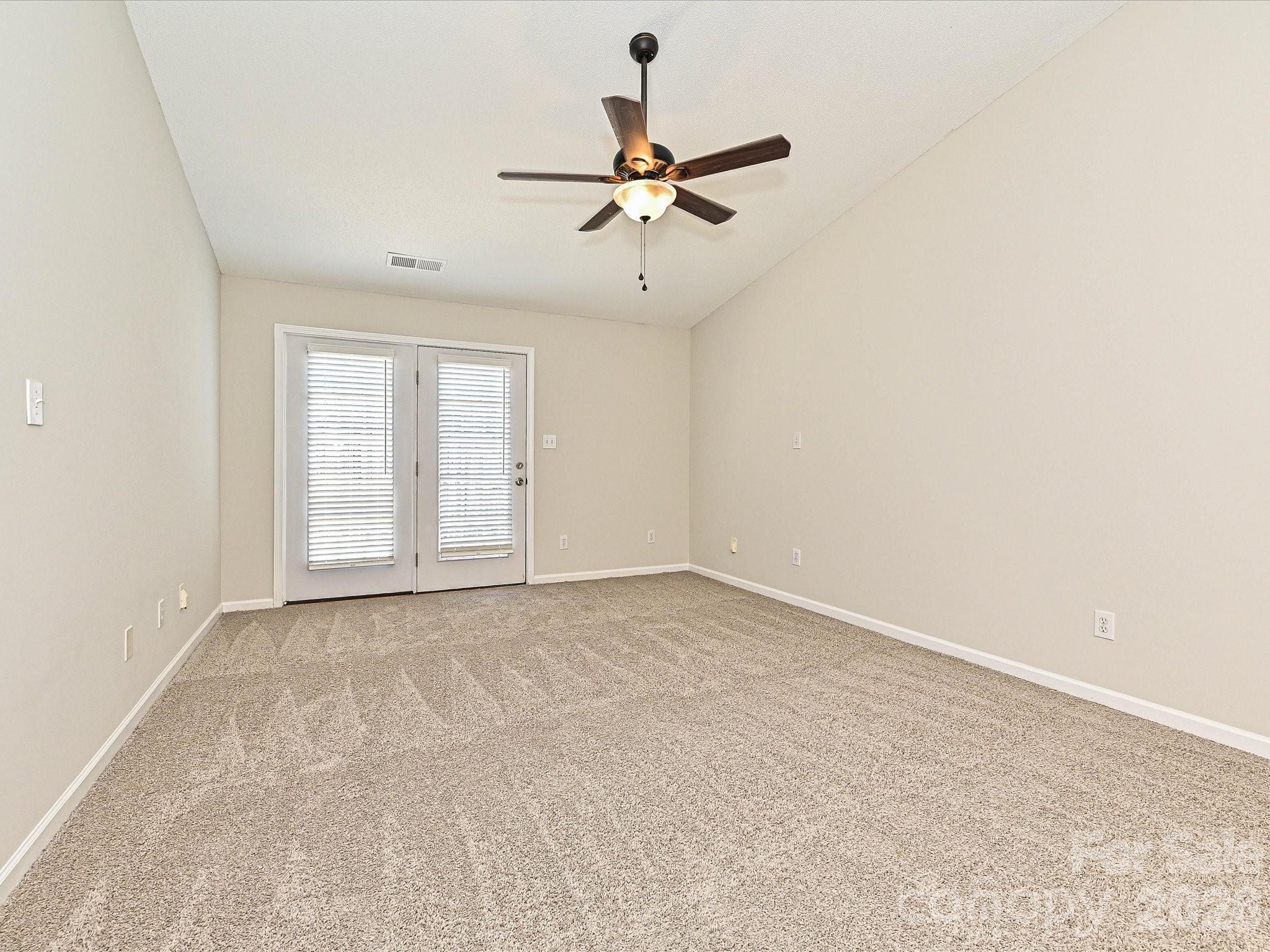 2013 Pin Oak Place Property Photo 7