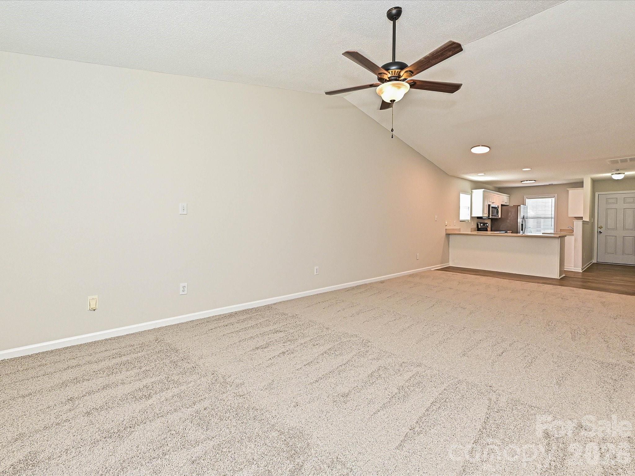 2013 Pin Oak Place Property Photo 8