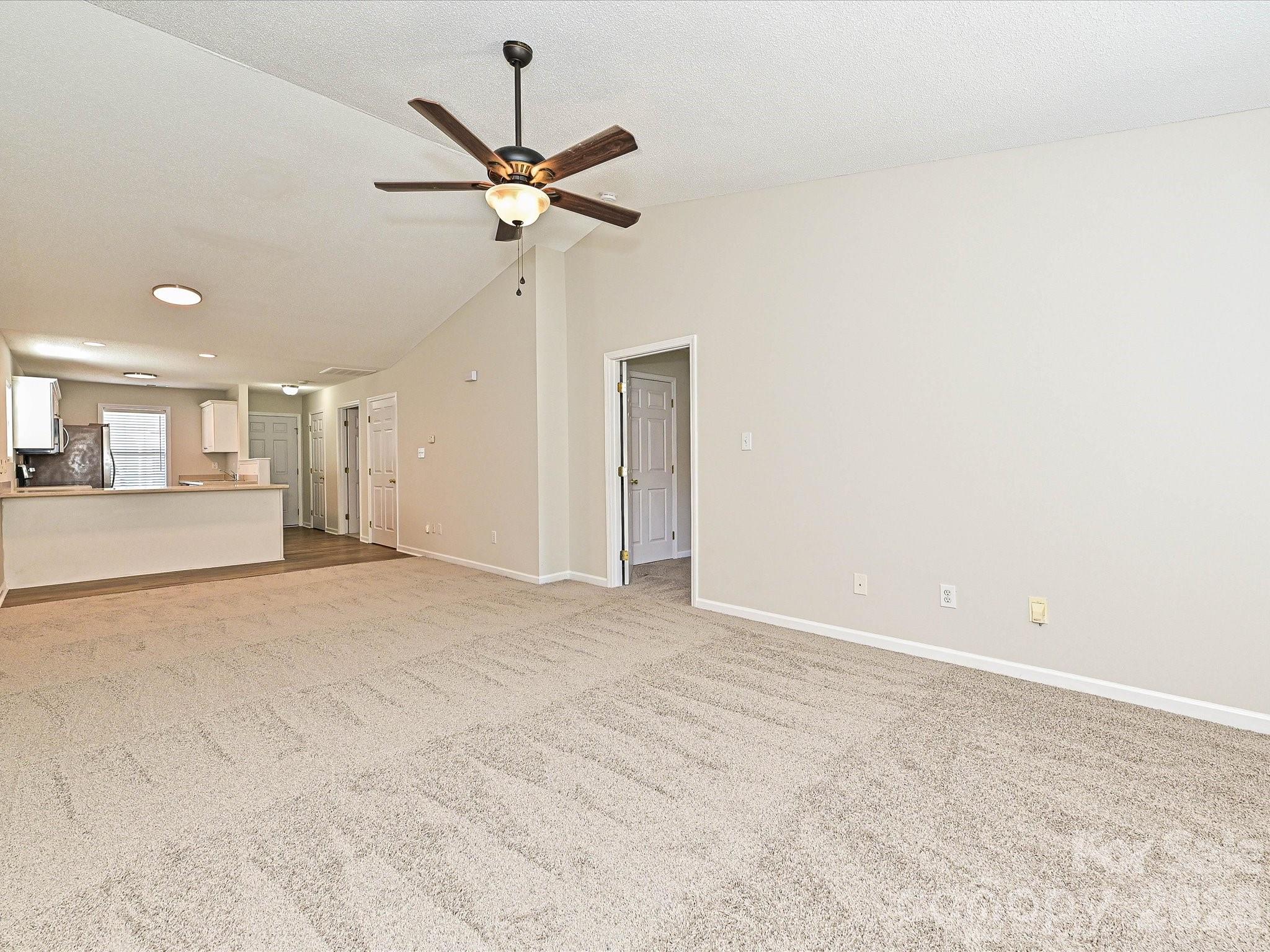 2013 Pin Oak Place Property Photo 9