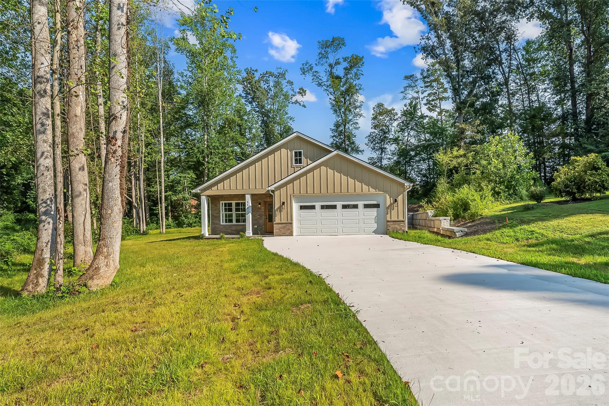 156 Oakdale Drive Property Photo 1
