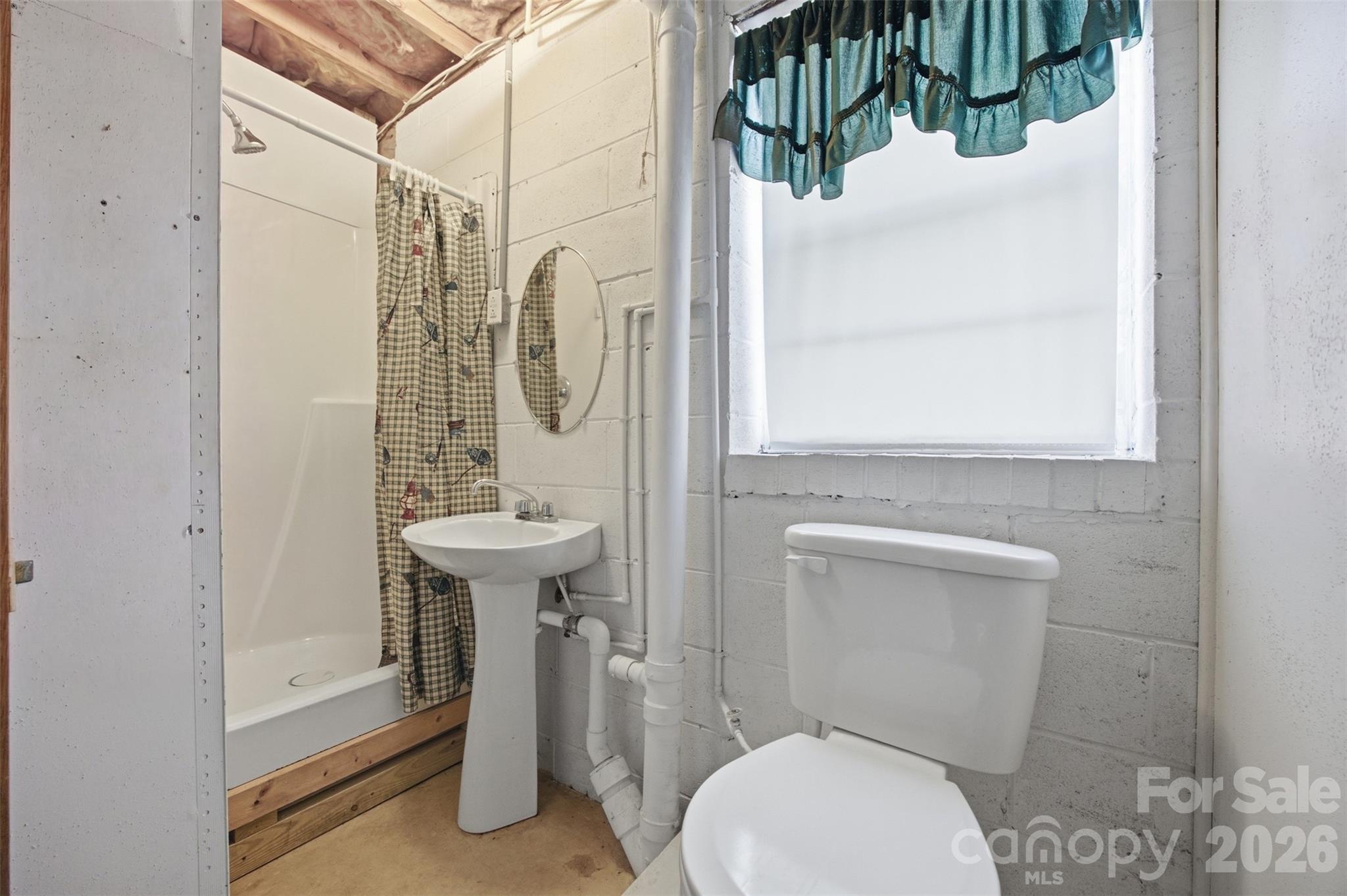 128 Old Hollis Road Property Photo 15