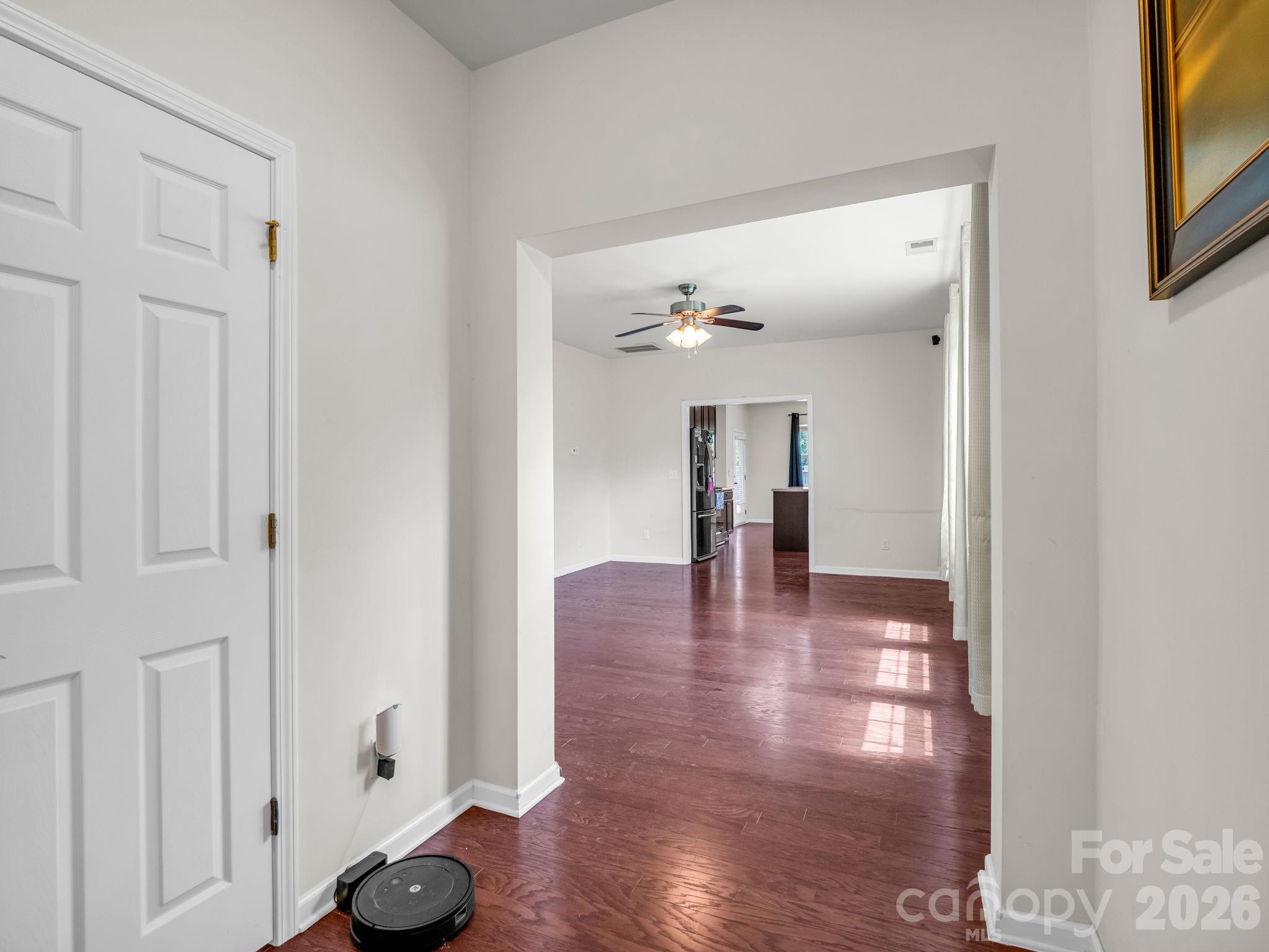 198 N River Road Property Photo 8