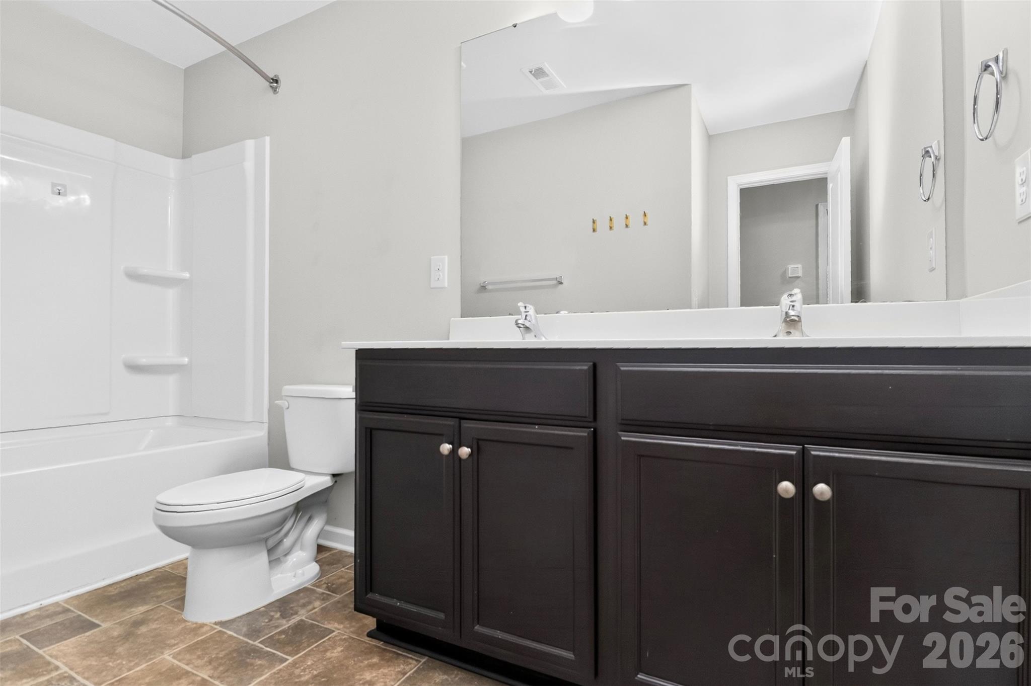 2527 Austyn Joey Drive Property Photo 15