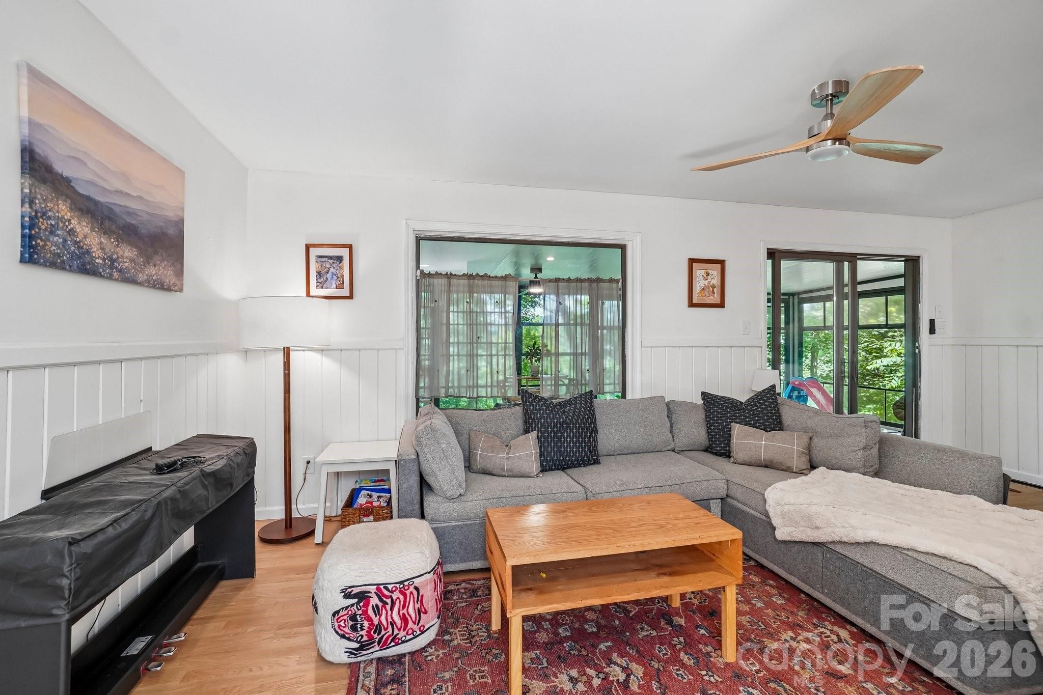 637 Cascade Lake Road Property Photo 15