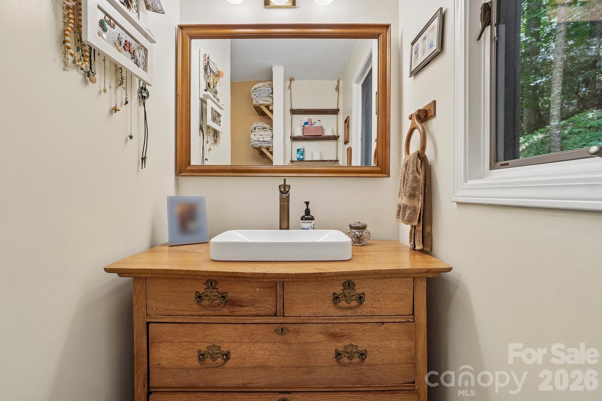 637 Cascade Lake Road Property Photo 25