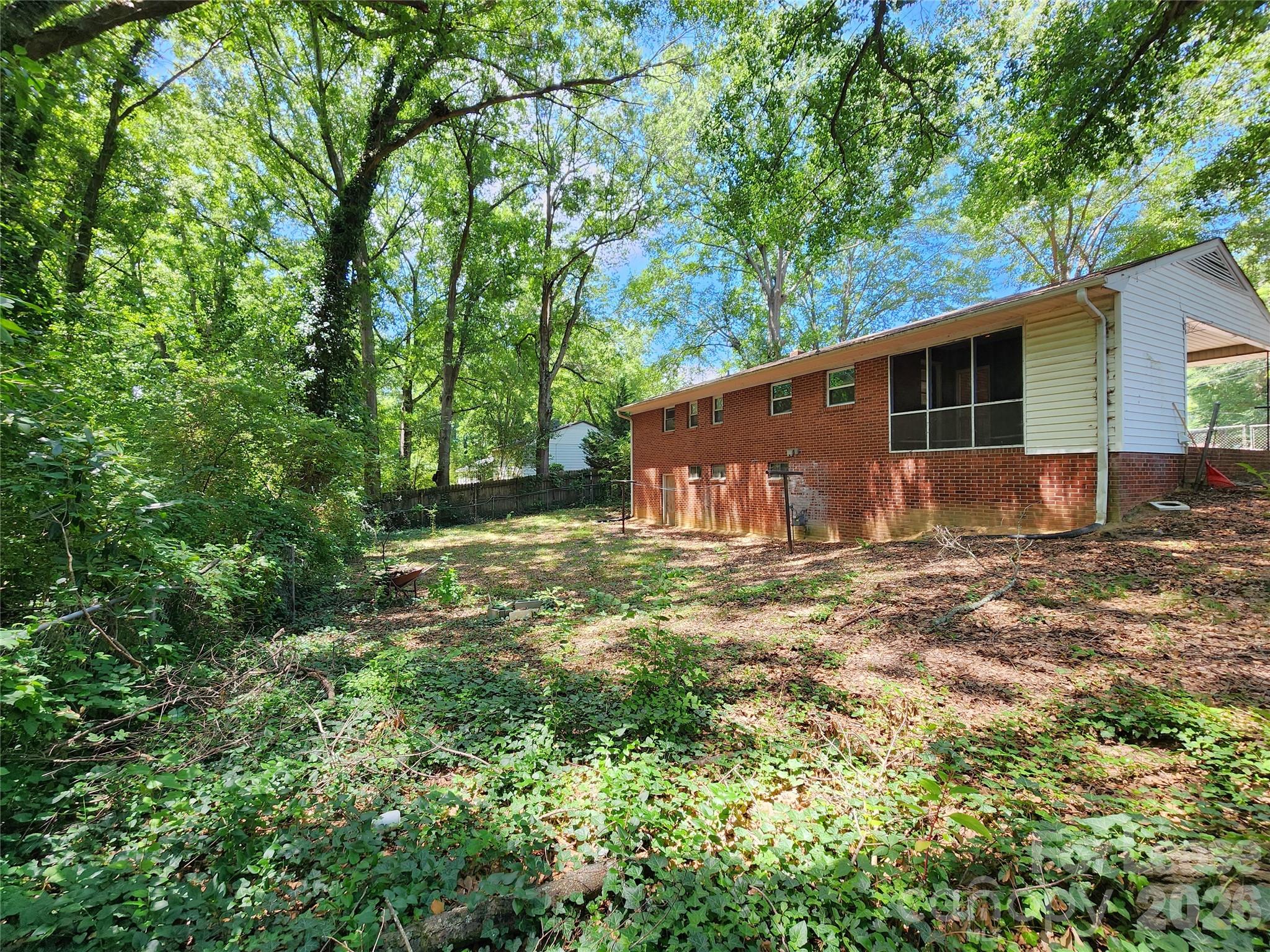 502 S Emerson Street Property Photo 16