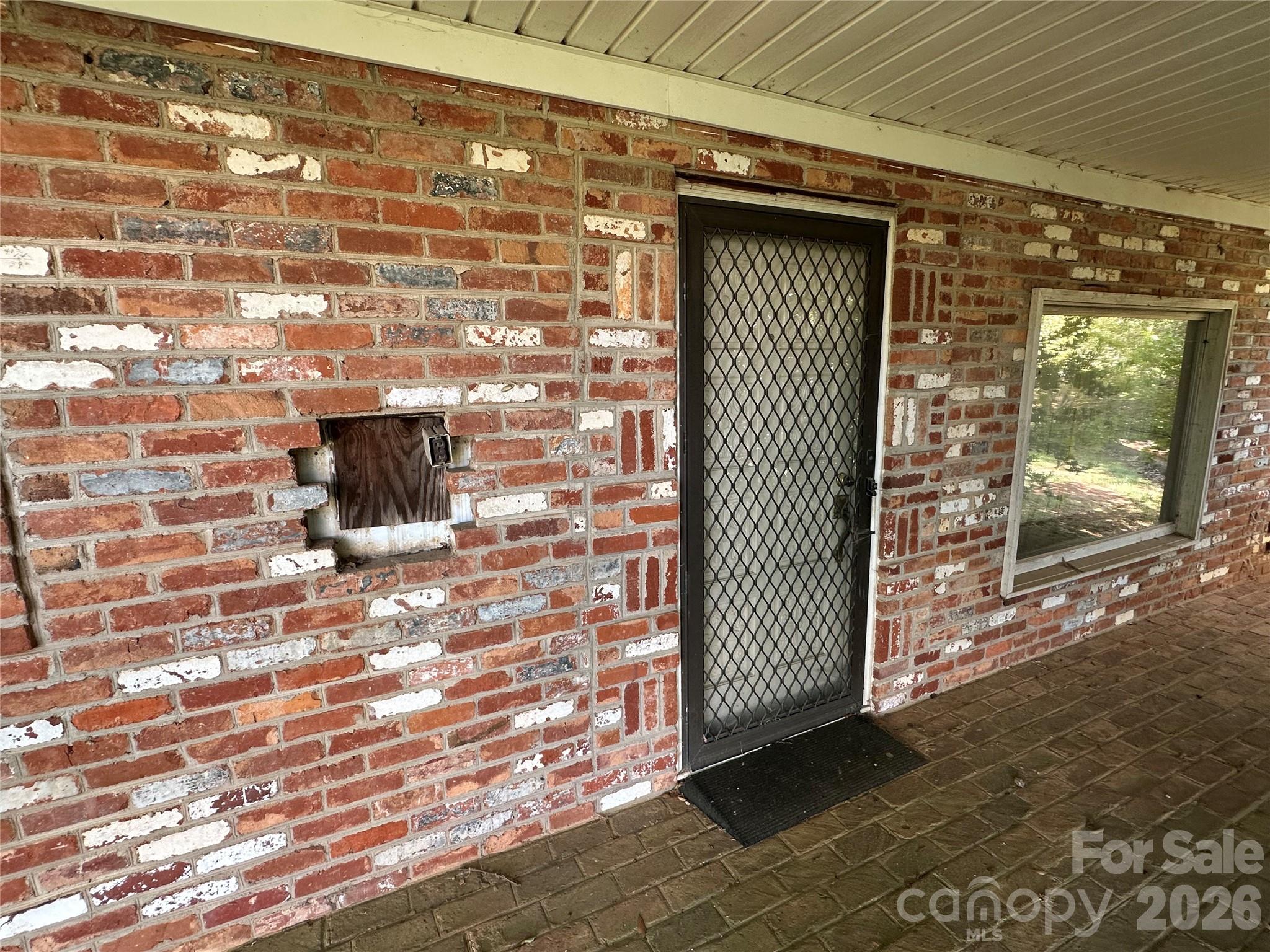572 Ledbetter Road Property Photo 1