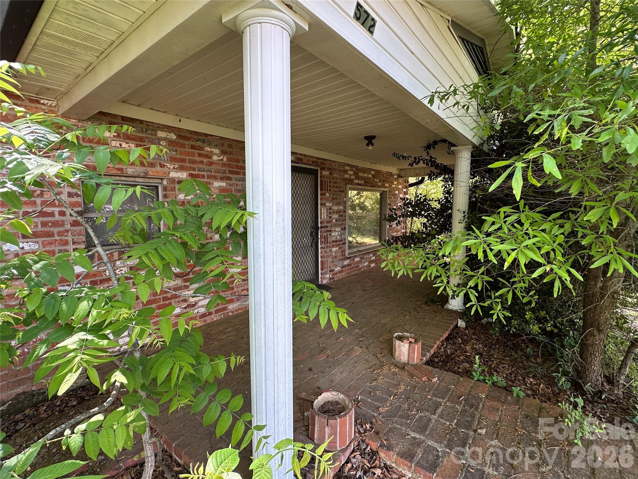 572 Ledbetter Road Property Photo 3